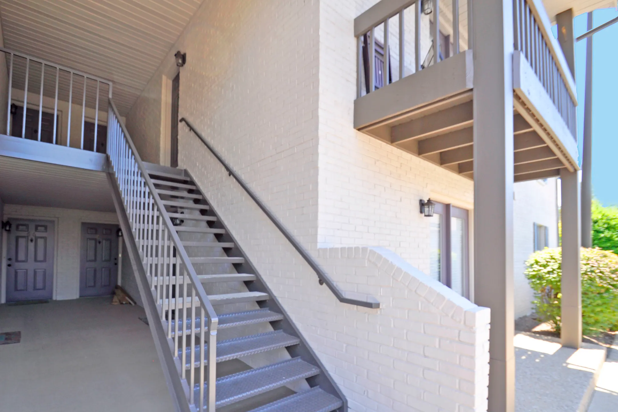 The Flats Of Hurstbourne