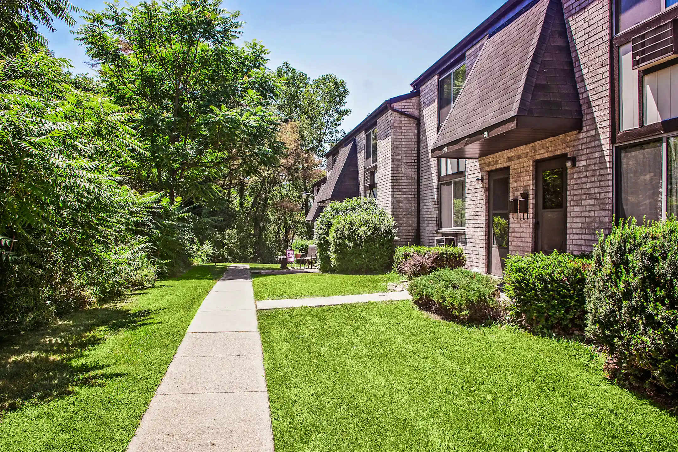 Stonehenge Apartments 200 Primrose Ln Natrona Heights, PA