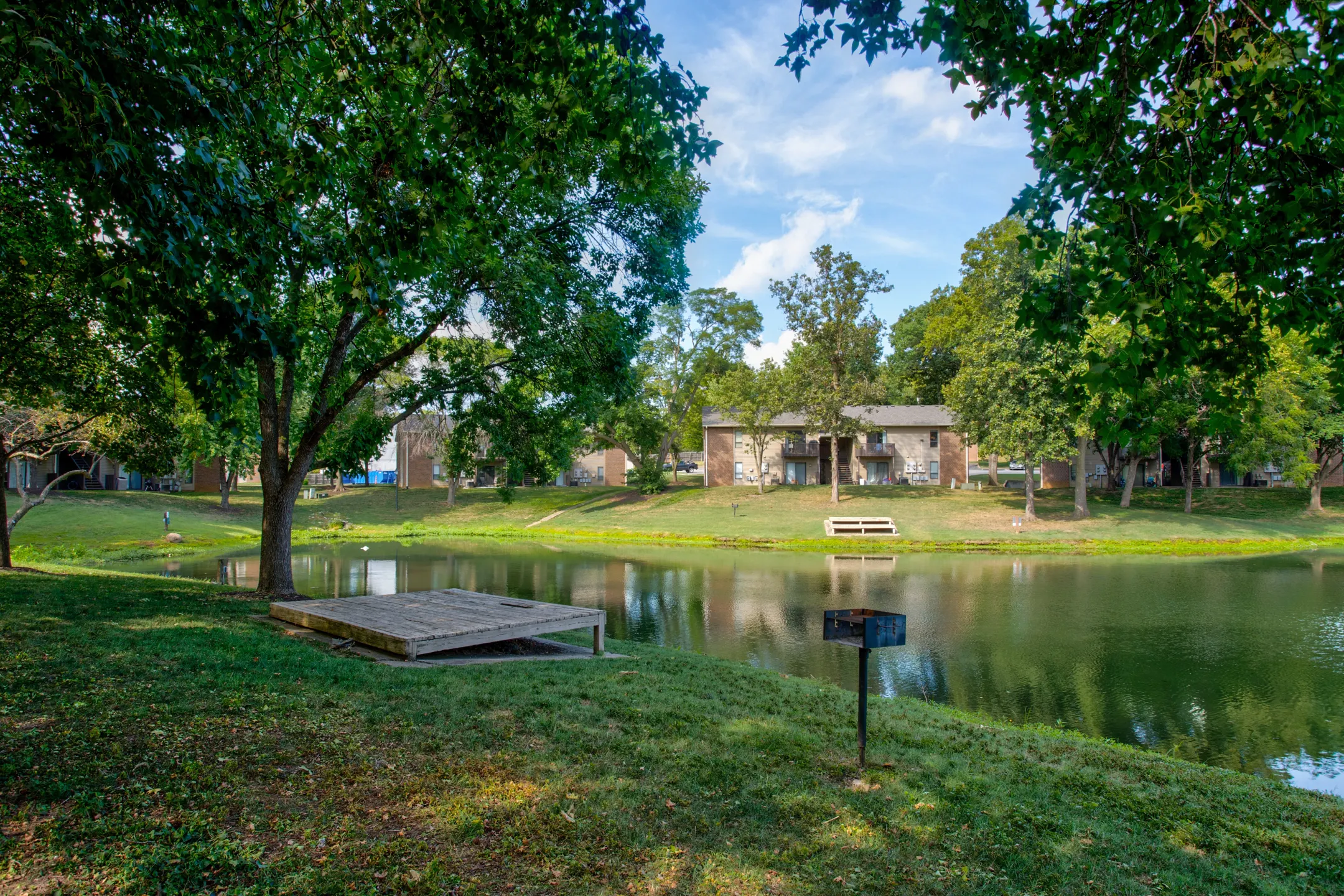 Woodlake Apartments 2609 Eastwood Dr Columbia, MO Apartments for