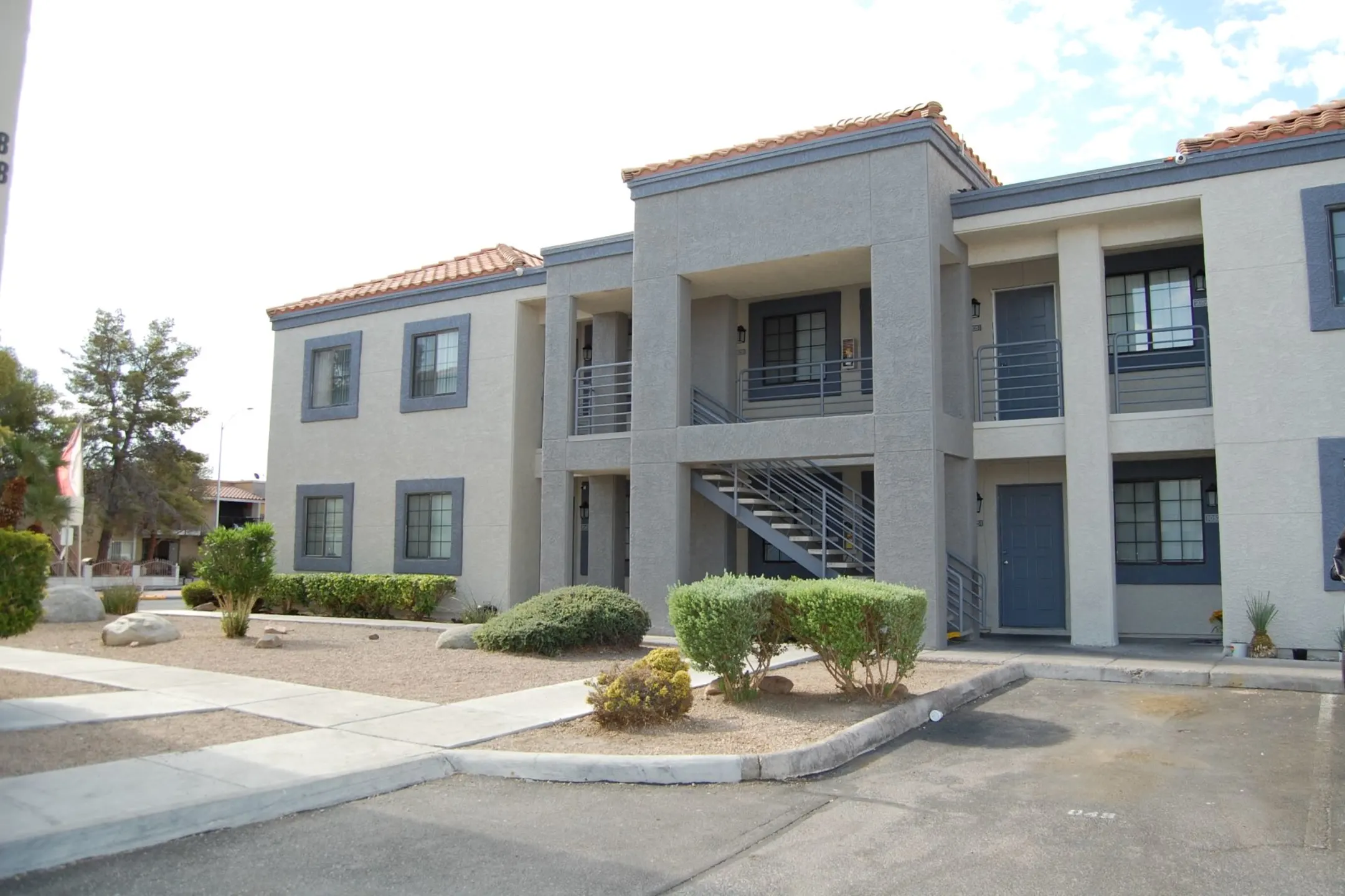 Building - Ashford Manor - Las Vegas, NV