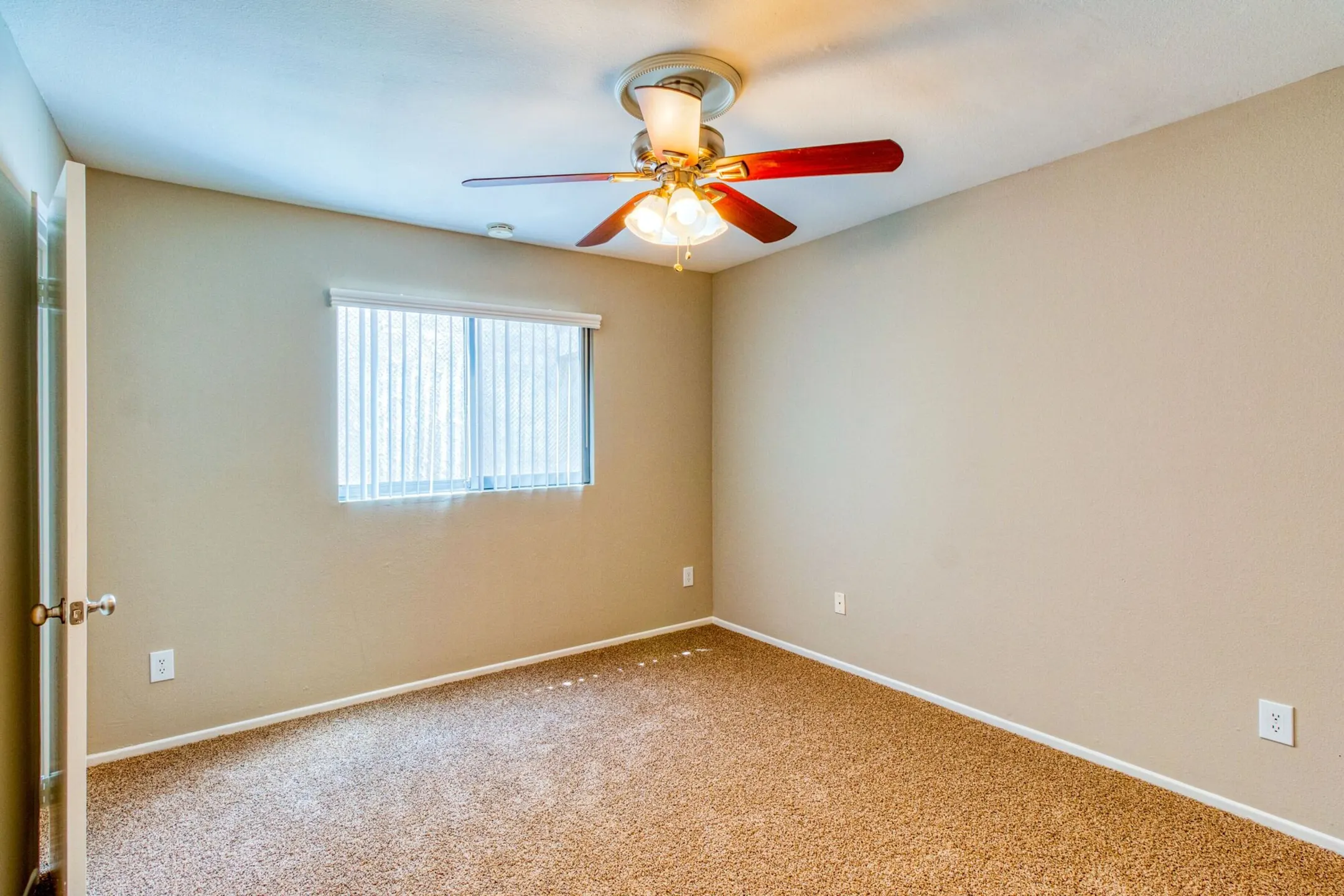 Bedroom - Myrtle Street Apartments - Glendale, CA