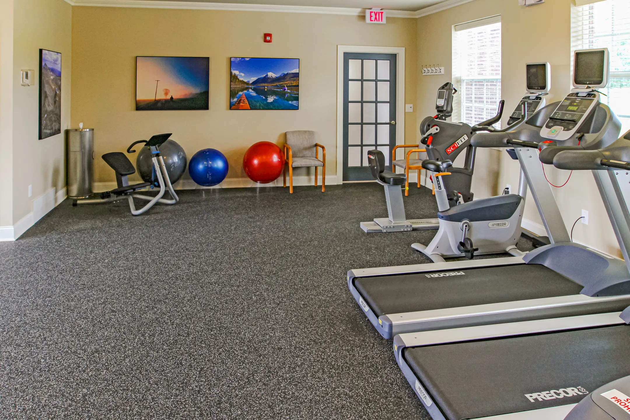 Fitness Weight Room - Stonegate - Rensselaer, NY