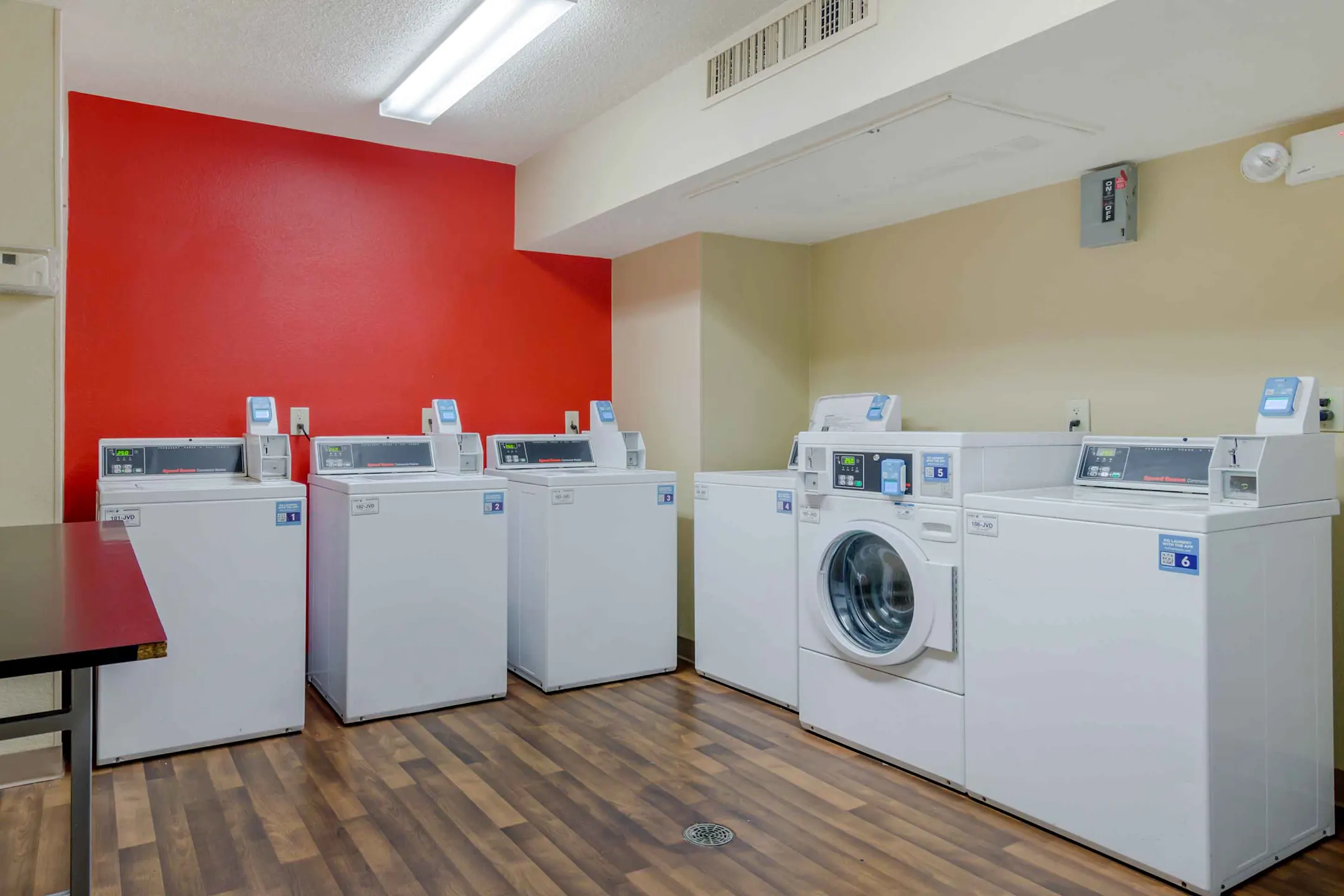 Furnished Studio Atlanta Marietta Powers Ferry Rd. 2239 Powers