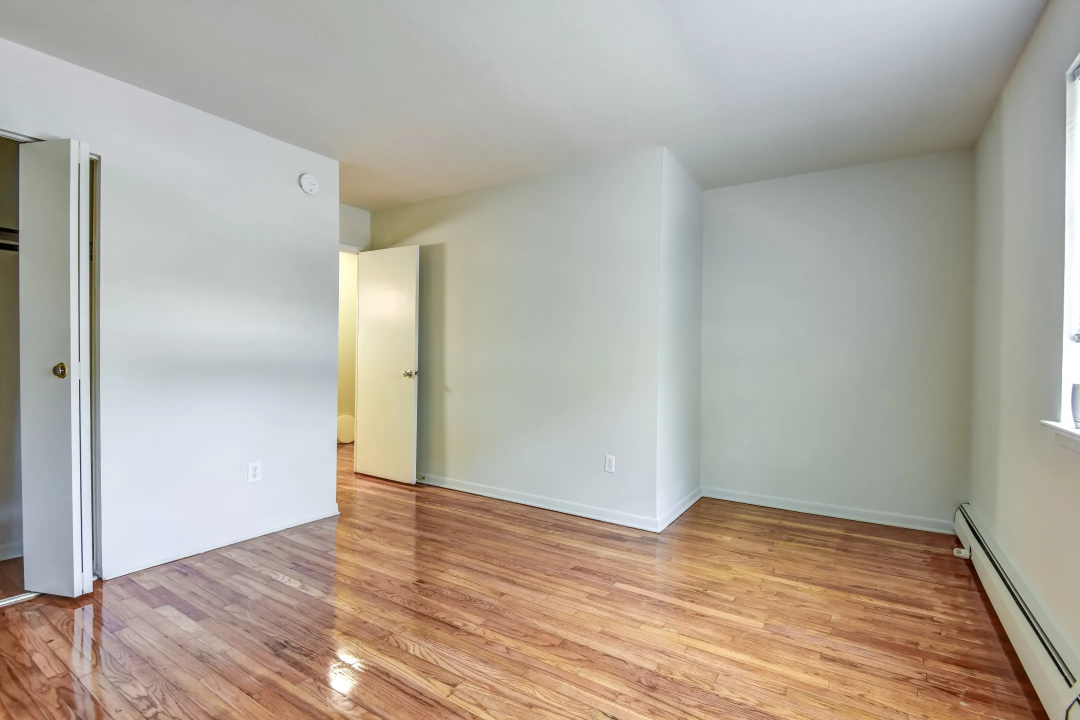 Woodbury Apartments Woodbury Circle Middletown, CT Apartments for