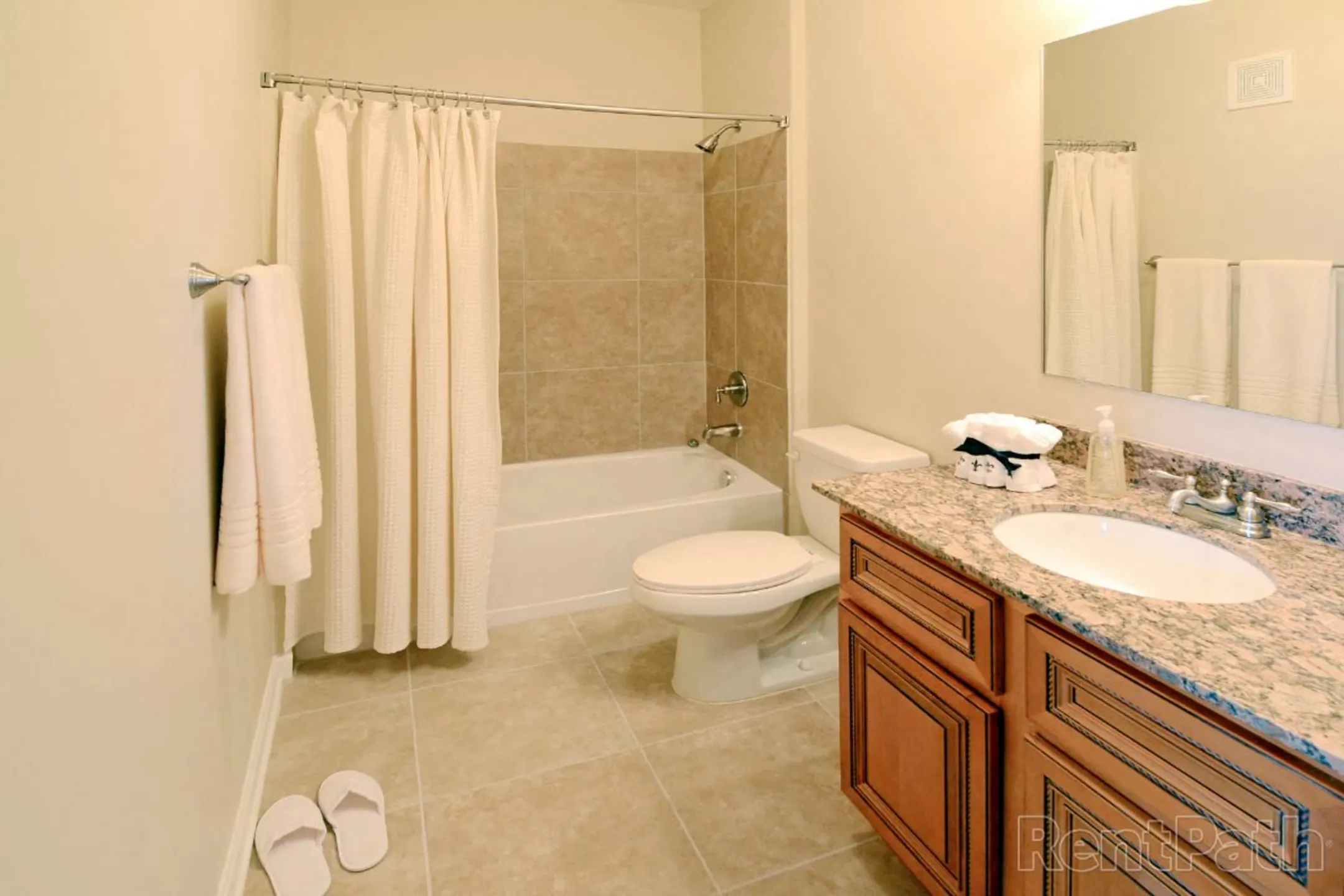 Bathroom - The Orleans at Walnut Grove - Cordova, TN