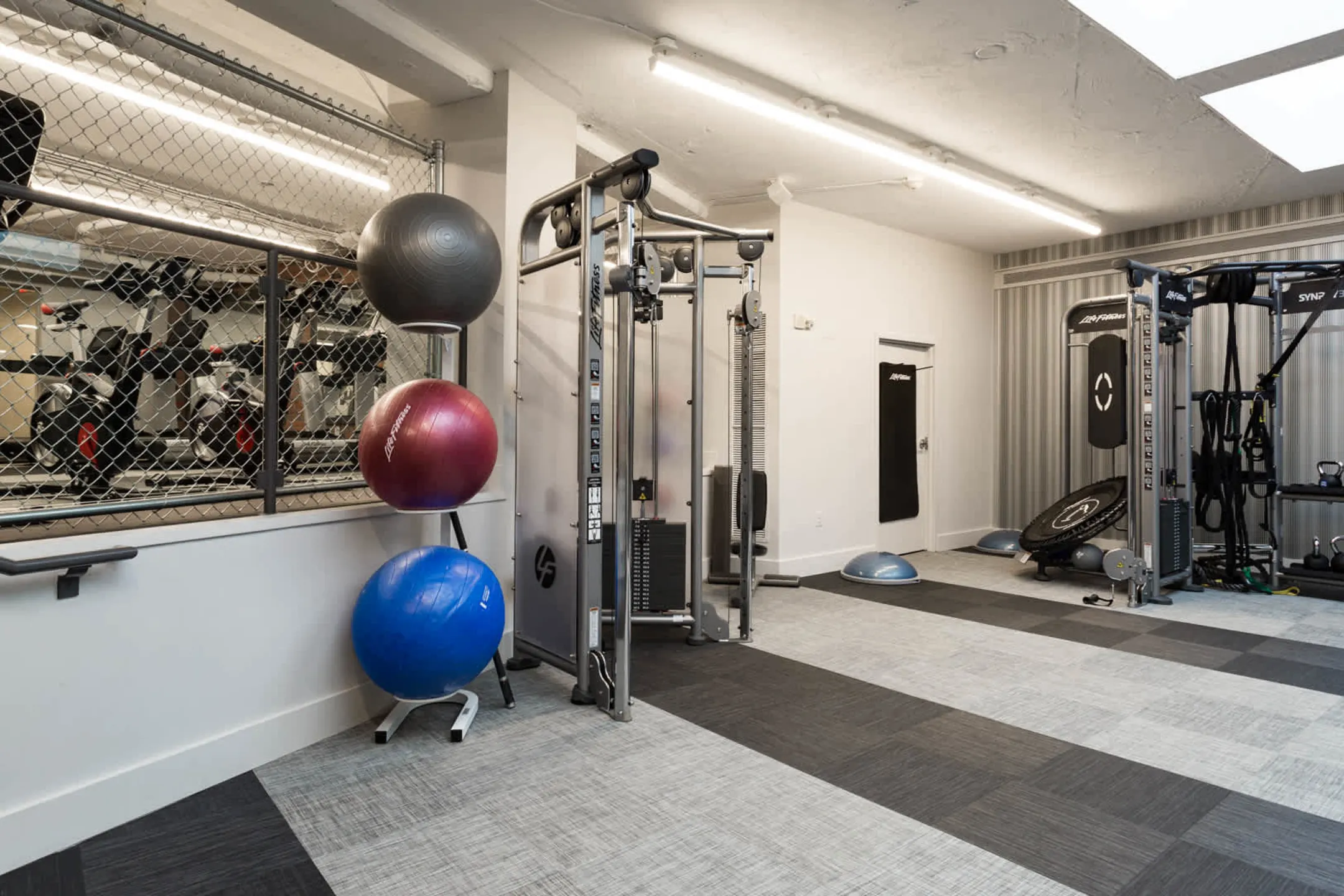 Fitness Weight Room - Connecticut Heights - Washington, DC