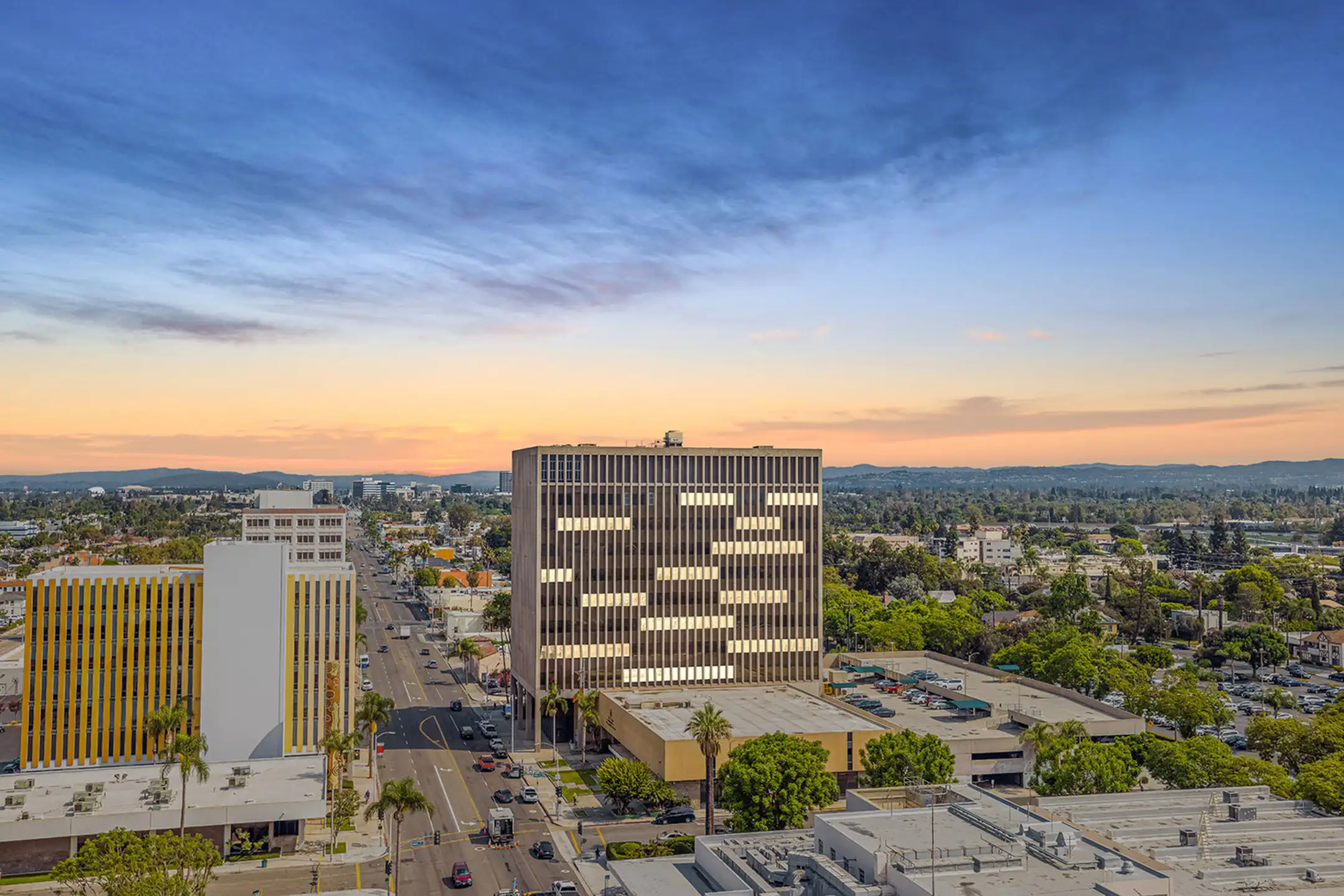 888 Main St Apartments Santa Ana