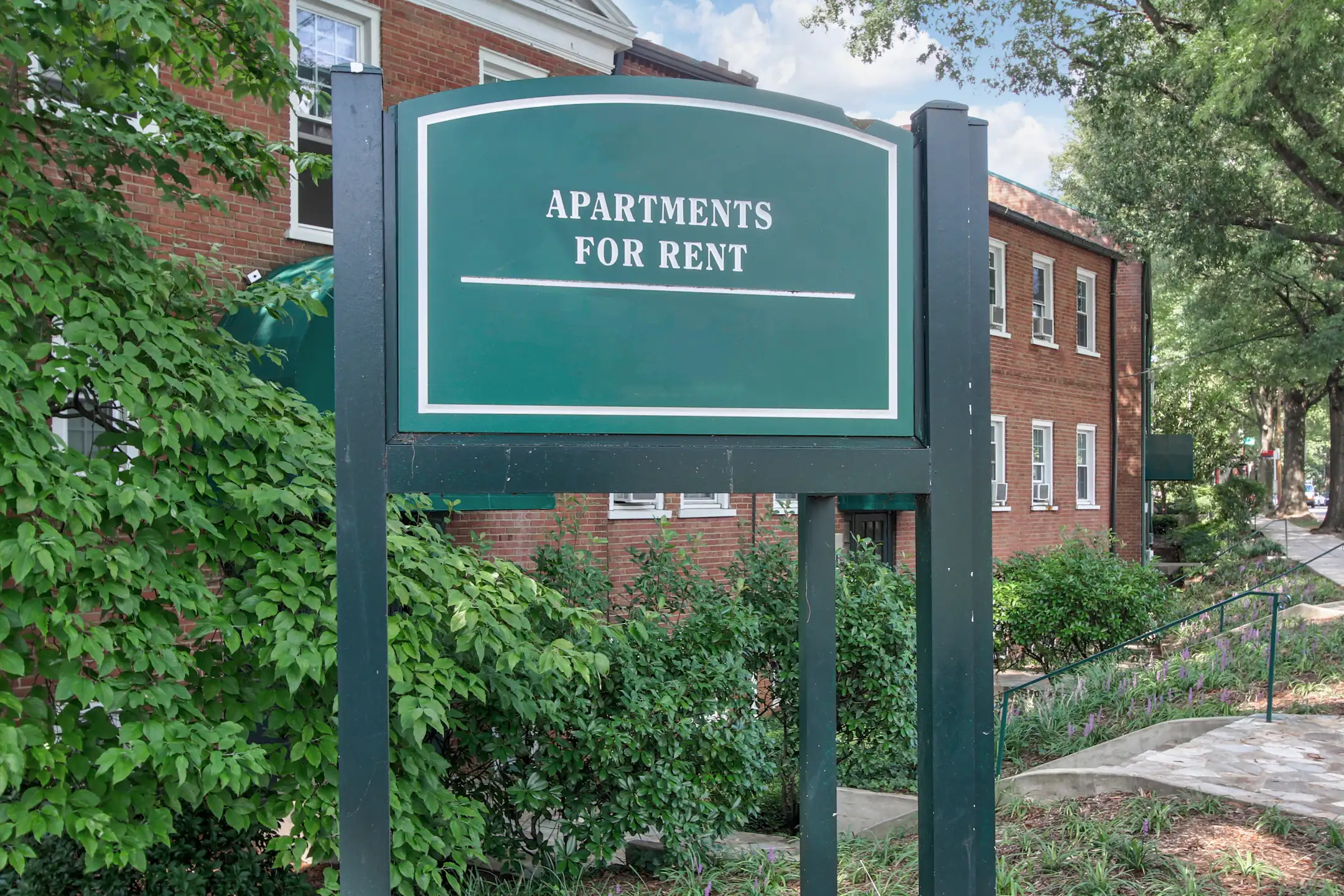 MacArthur Boulevard Apartments Apartments Washington, DC 20007