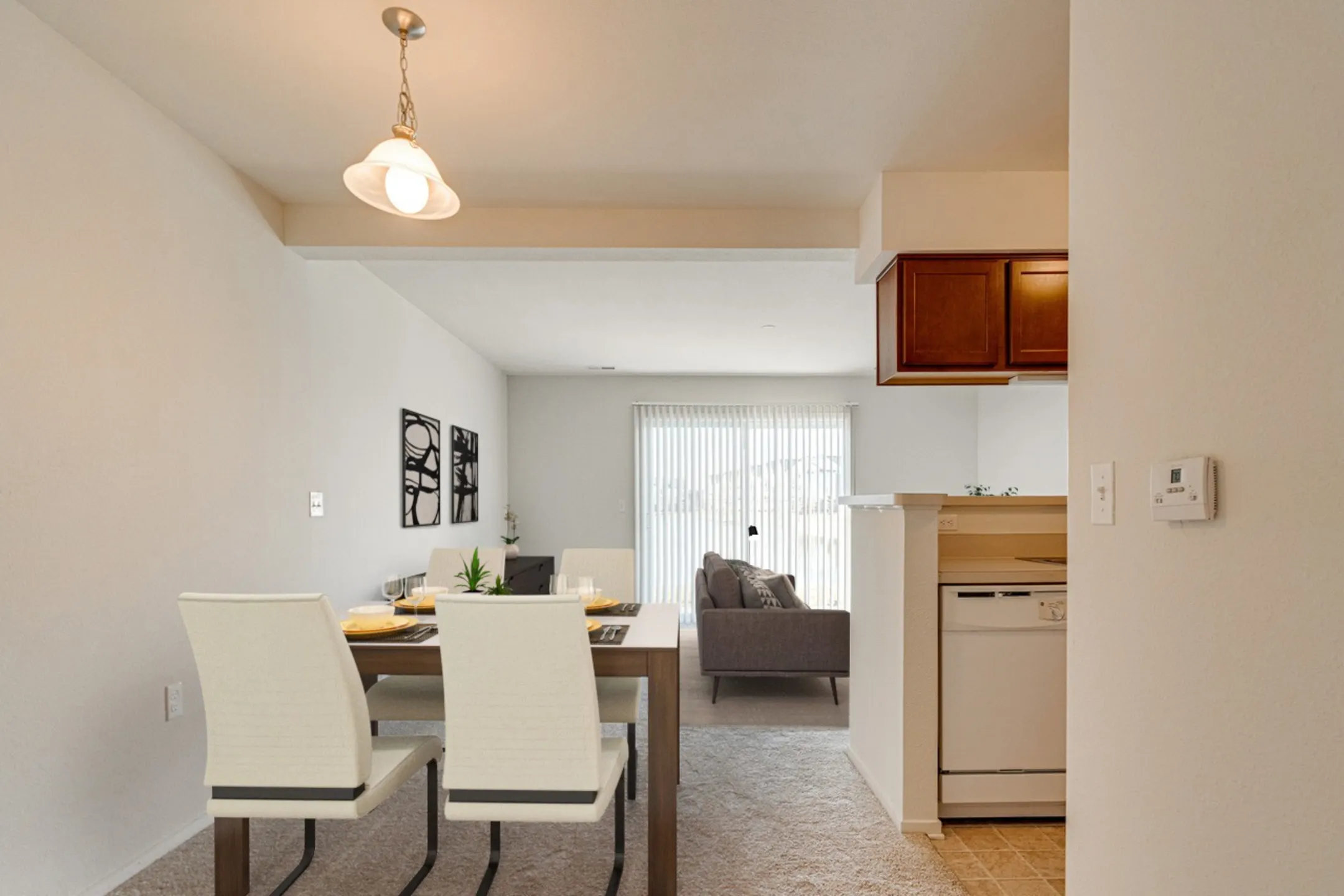 The Harbours Apartments Clinton Township, MI 48038