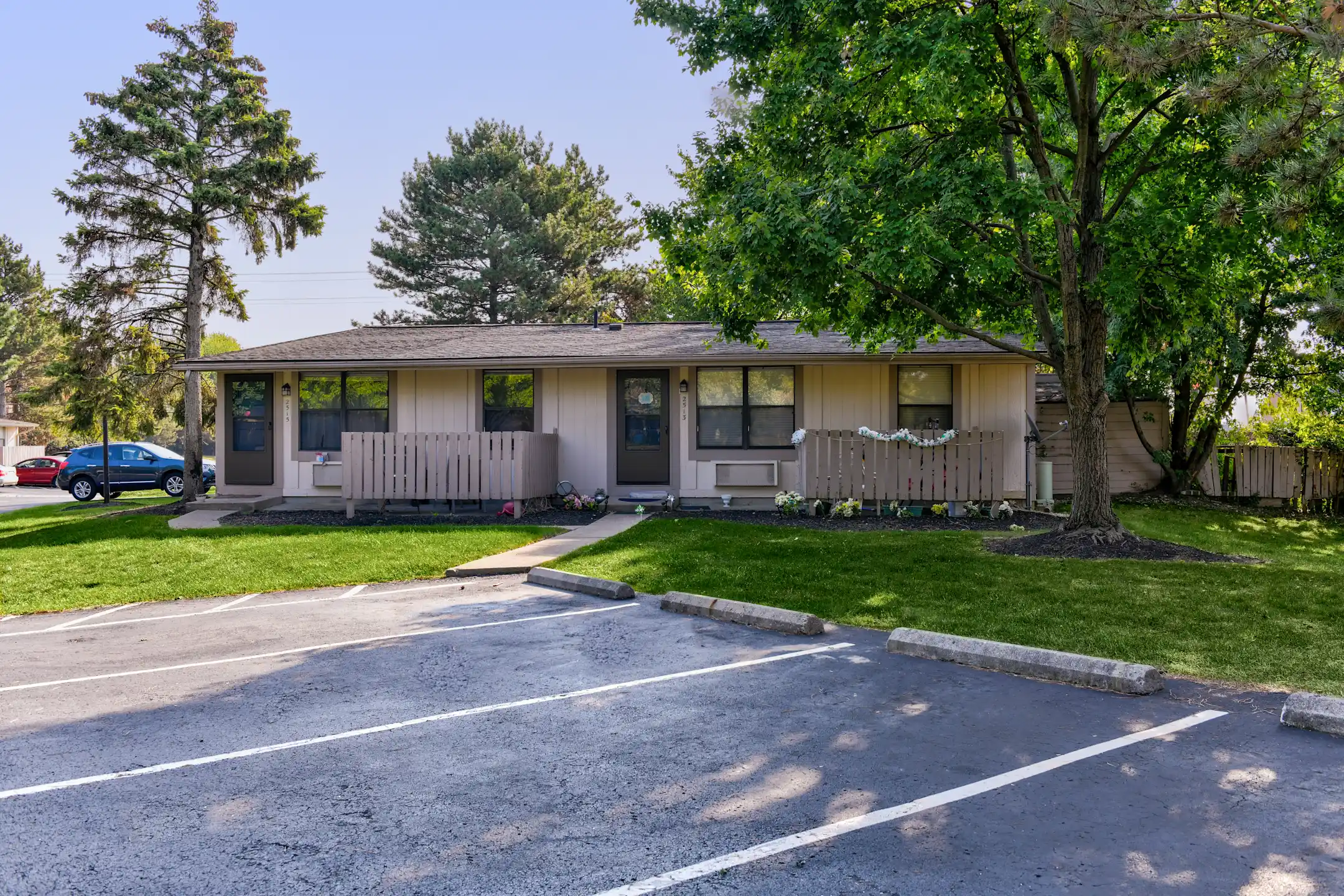 Winthrop Court Apartments Columbus, OH 43229