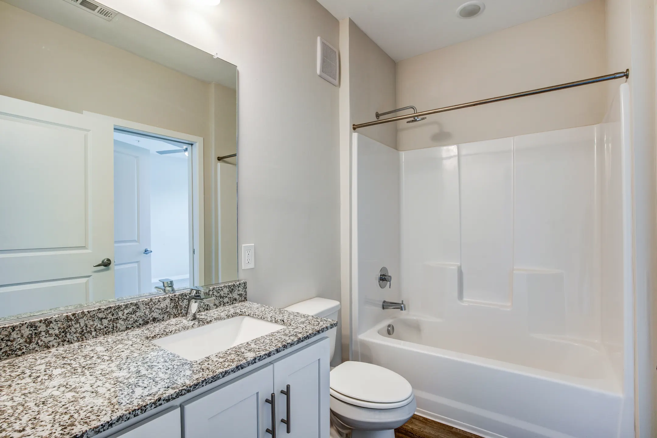 The Banks at Bridgewater Apartments Little River, SC 29566