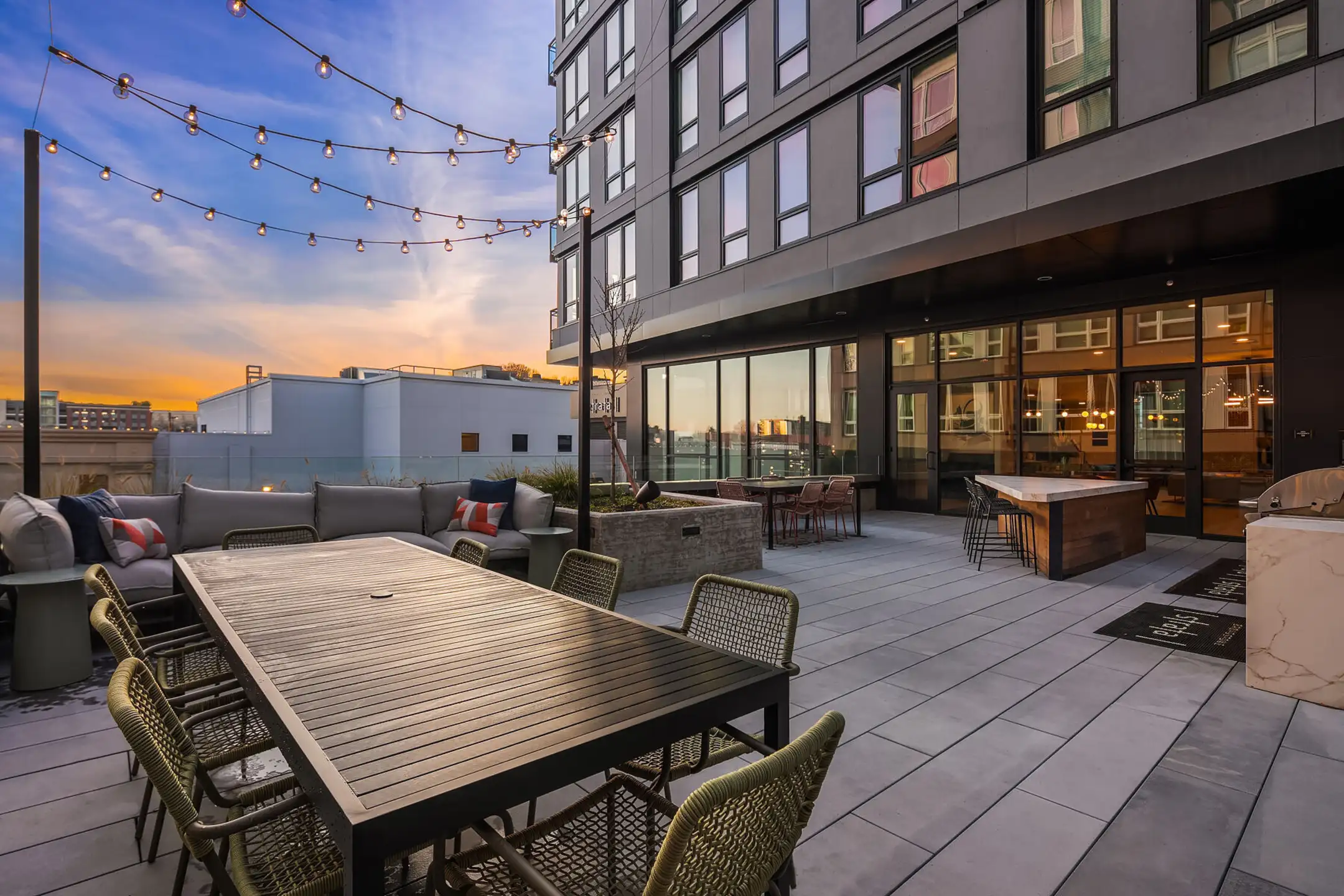 Broadstone Strata 4906 25th Ave NE Seattle, WA Apartments for Rent