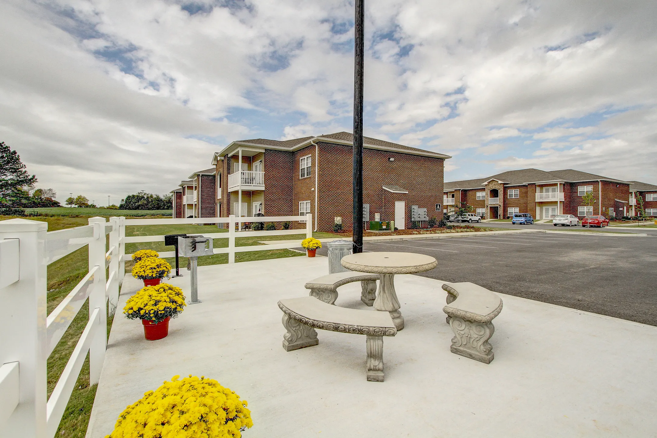 Seville Place Apartment Village Apartments Florence, AL 35630