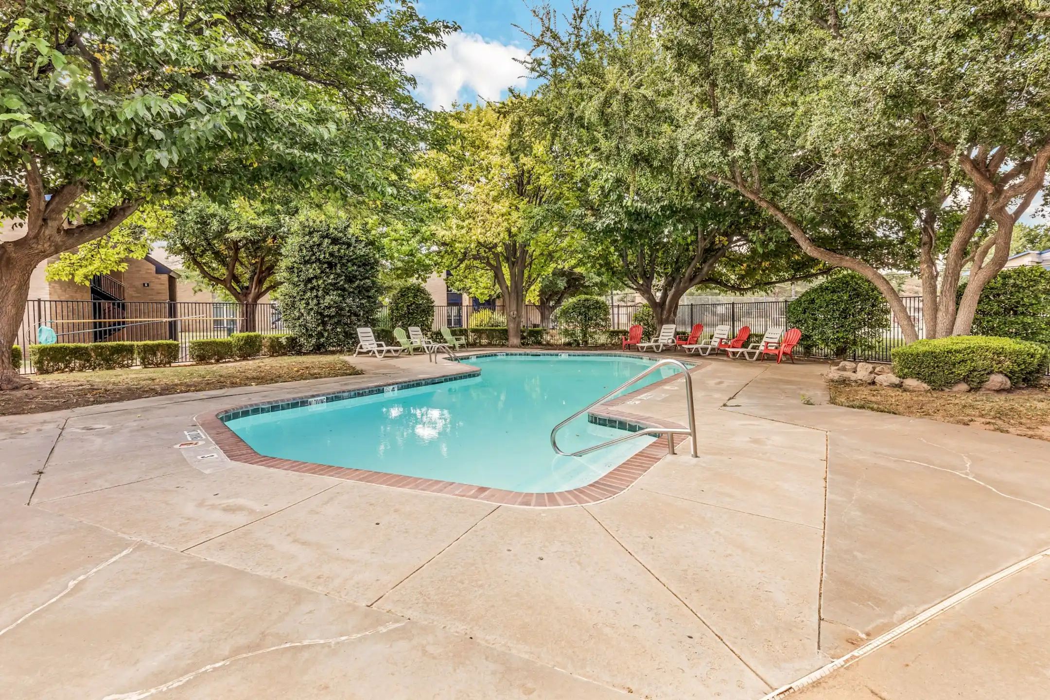 Pool - The Crossings At Bell - Amarillo, TX