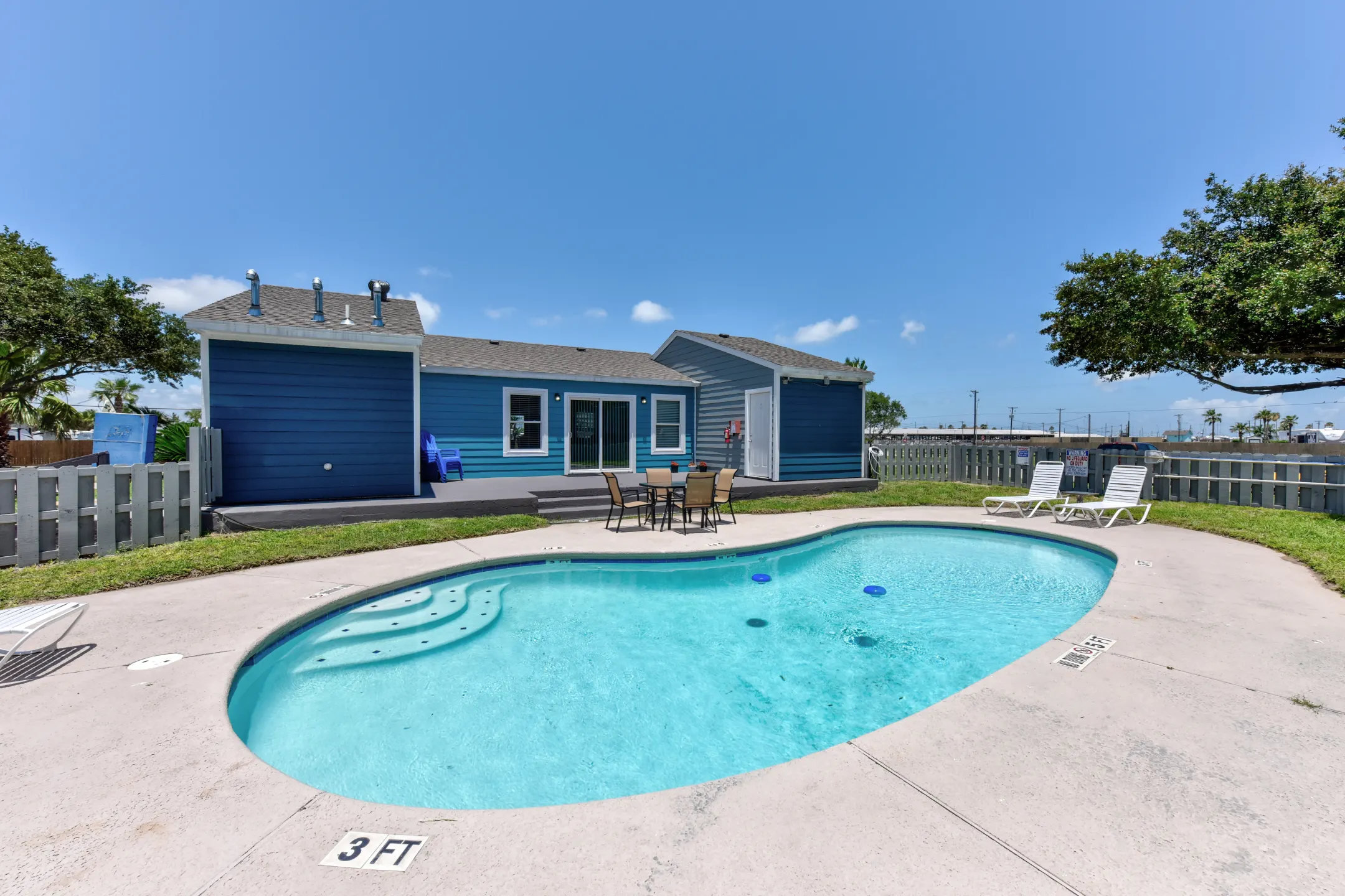 Pool - Bay Shore Apartments - Aransas Pass, TX