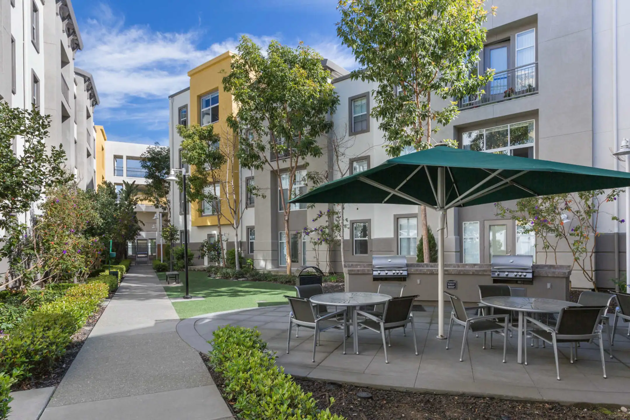 South City Station Apartments South San Francisco
