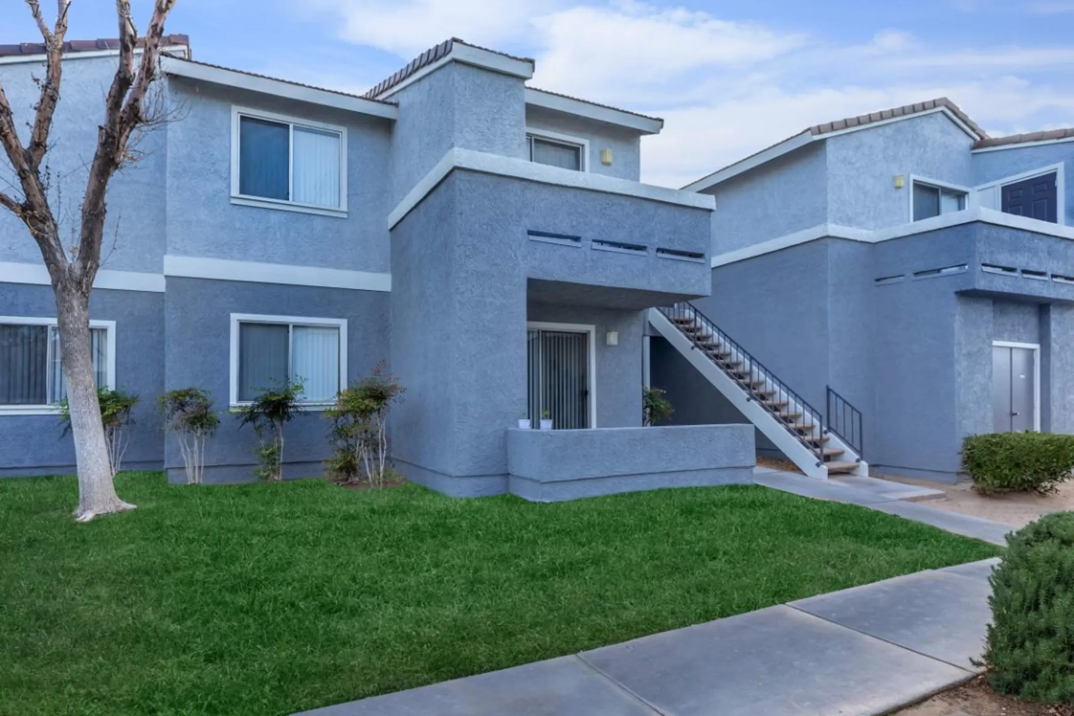 Desert Heights Apartments - Barstow, CA