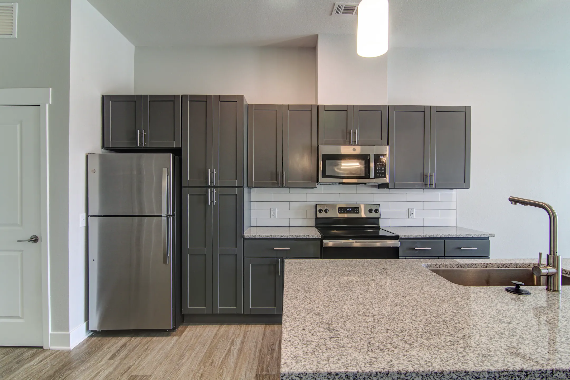 Apartments On Bluebonnet