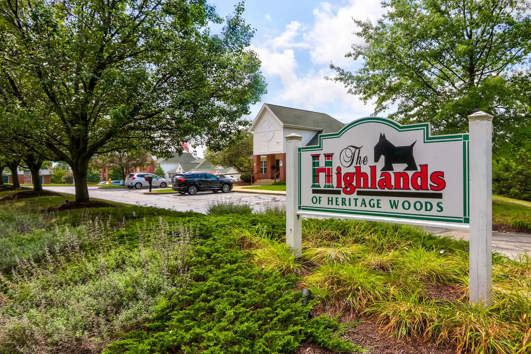 Community Signage - The Highlands Of Heritage Woods - Copley, OH