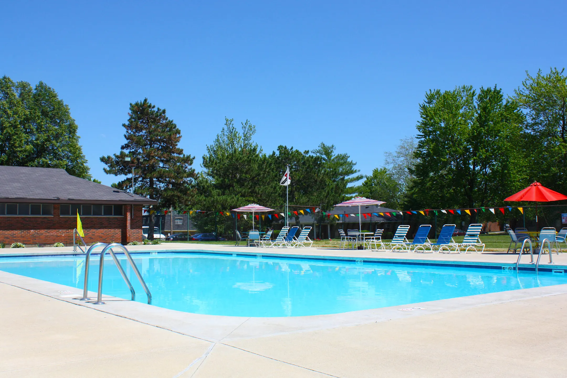 Pool - Forest Park Apartments - Cincinnati, OH