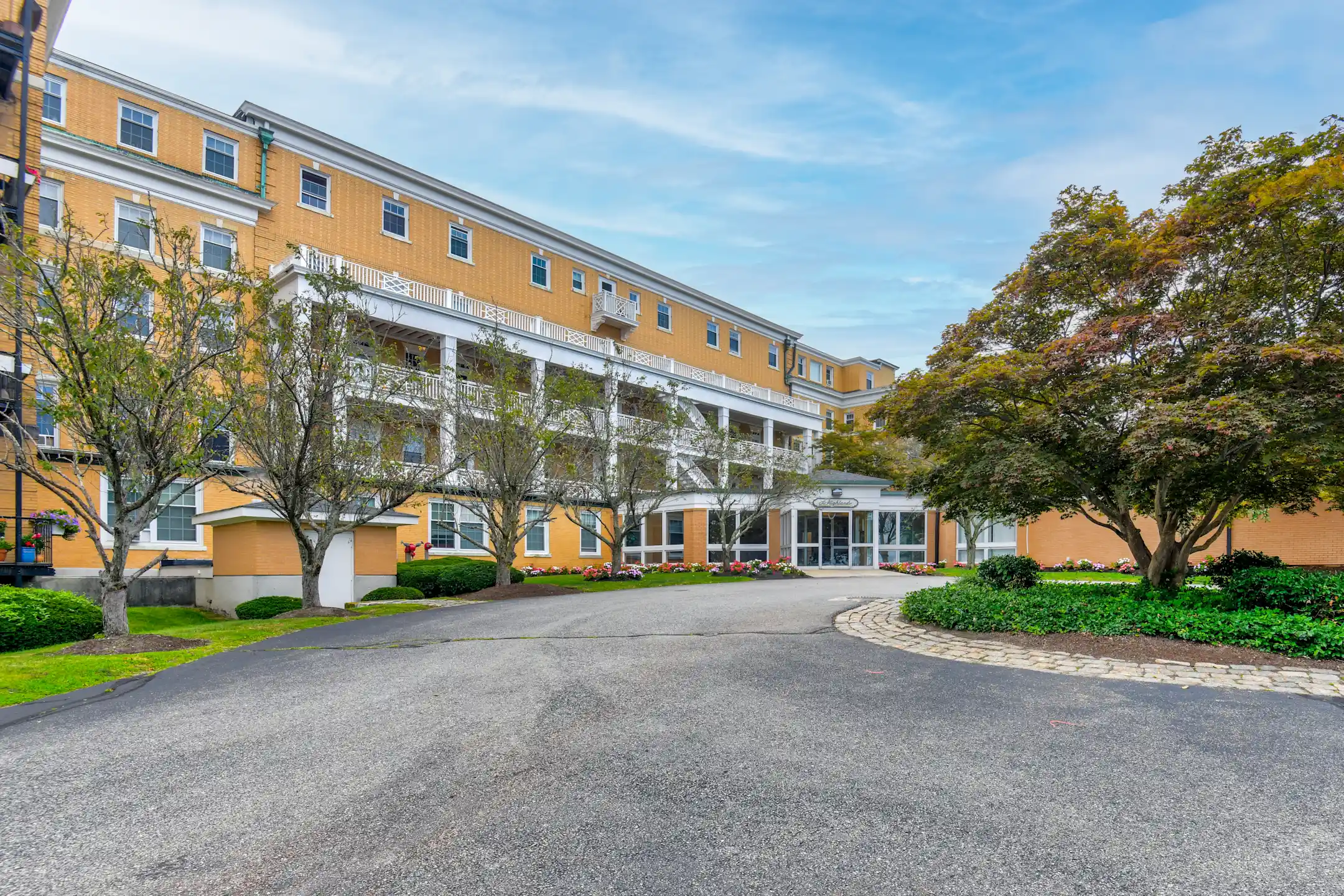 The Highlands 1800 Highland Ave Fall River, MA Apartments for Rent