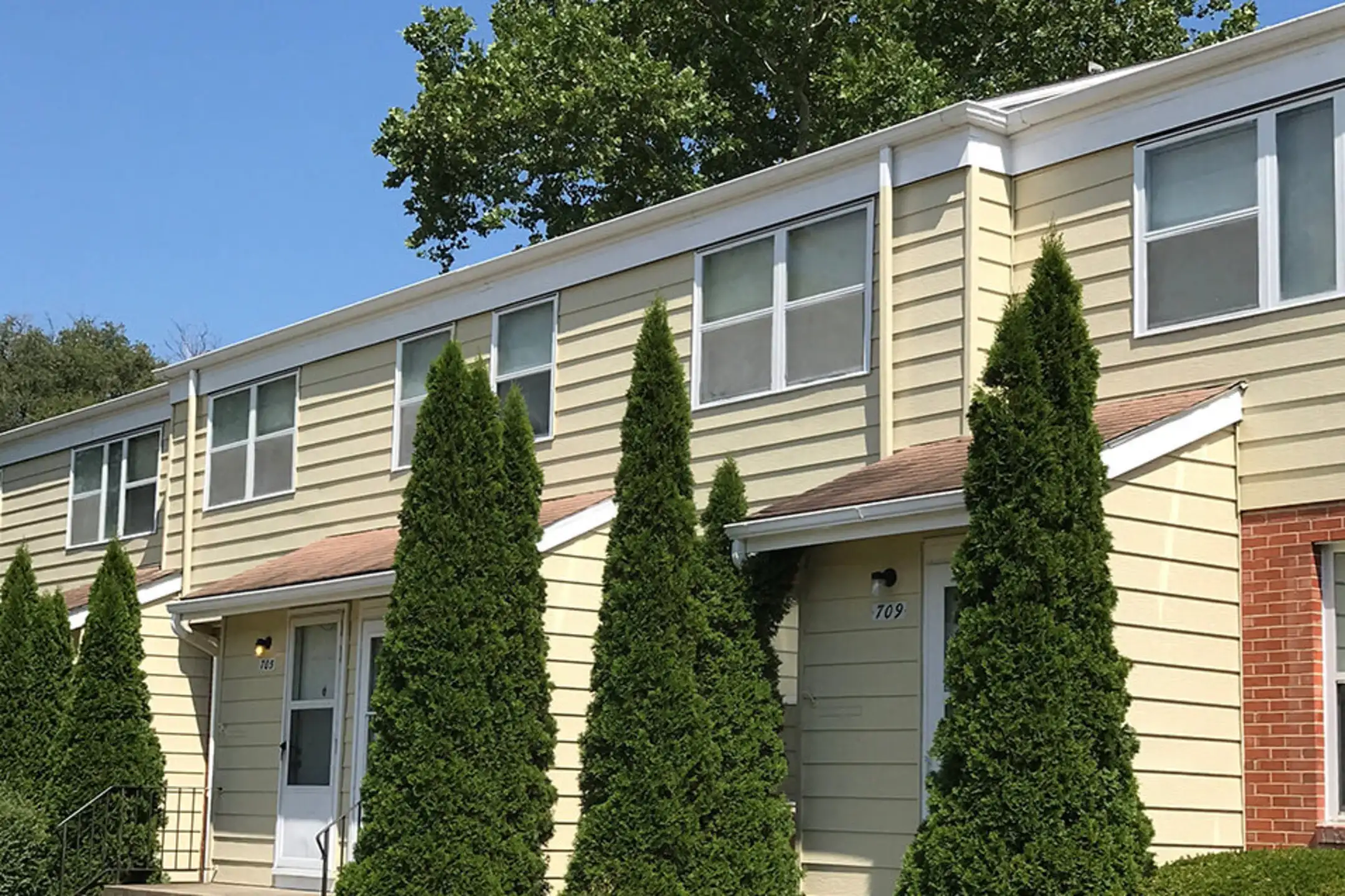 Golfview Village Apartments Rantoul, IL 61866