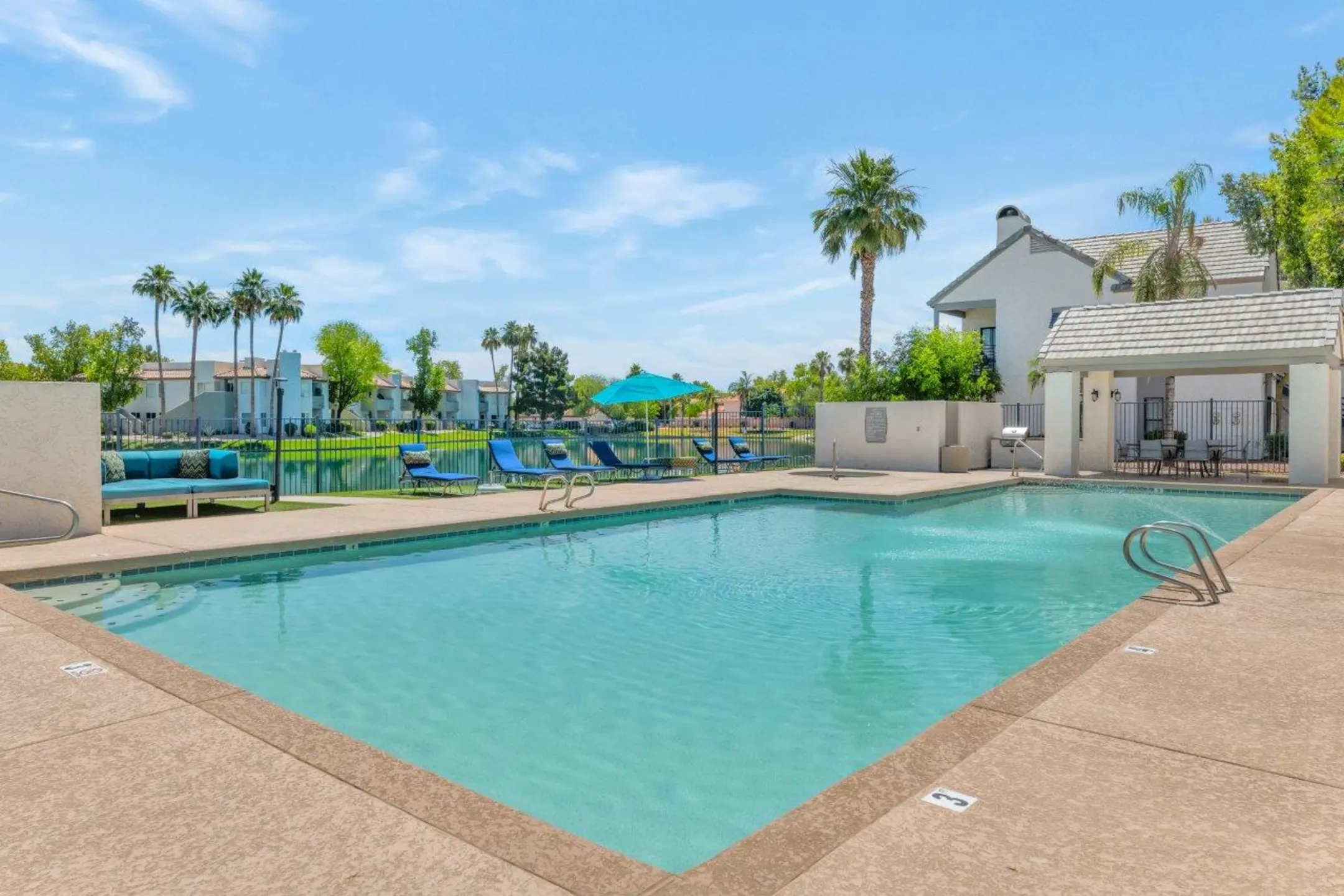 Lakeside Apts Chandler Az