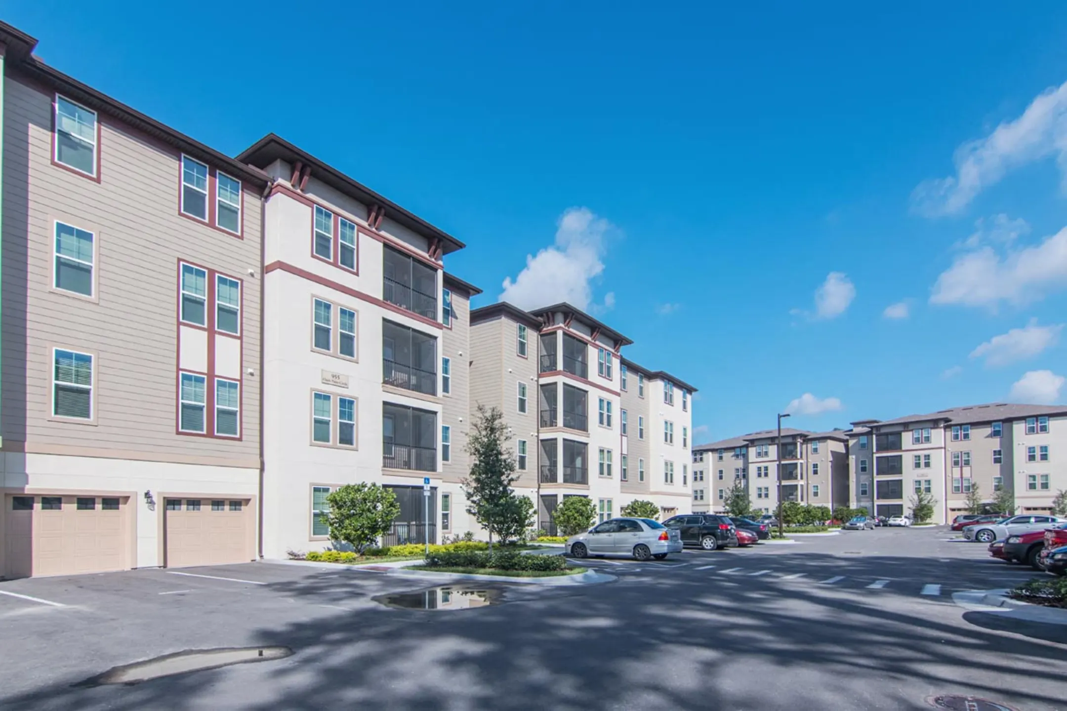 Oasis at Lake 906 Oasis Palm Circle Ocoee, FL Apartments for