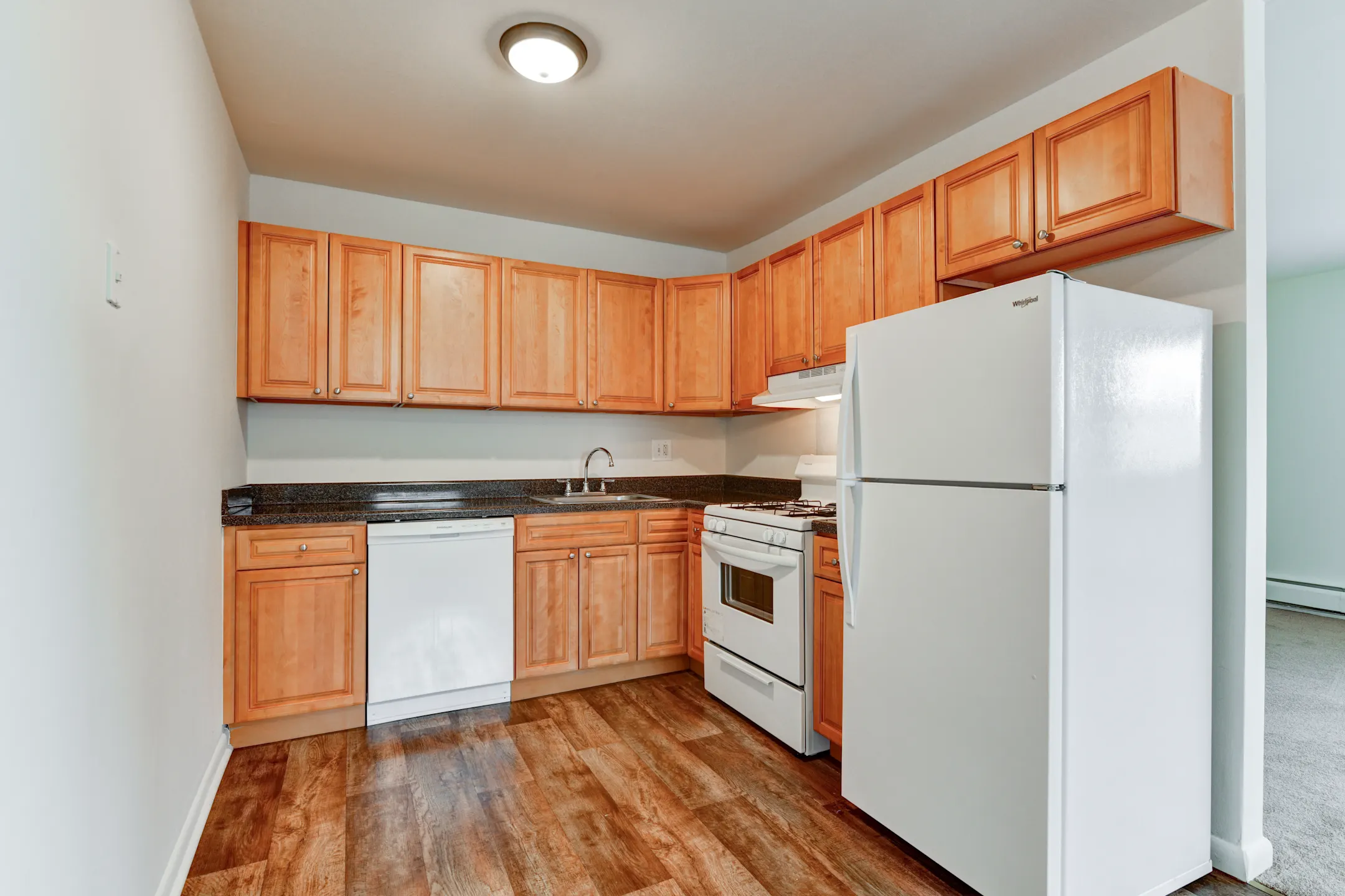 Presidential Court Apartments Runnemede, NJ 08078