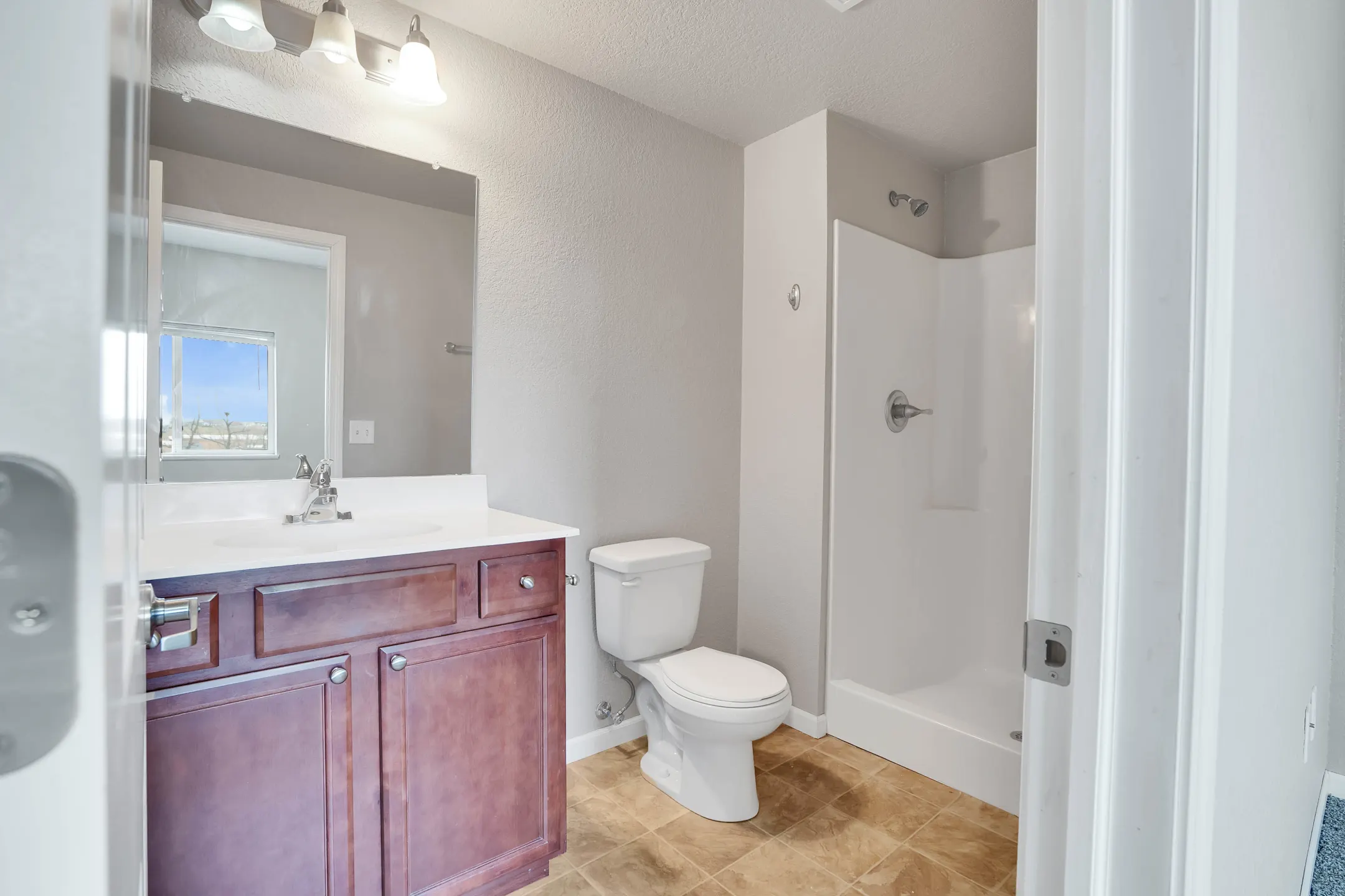 Bathroom - Cedar Hill Apartments - Cedar Falls, IA