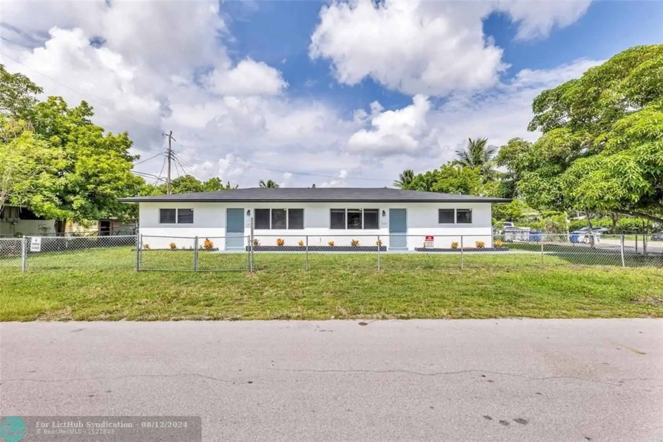 800-802 SW 6th Ct  