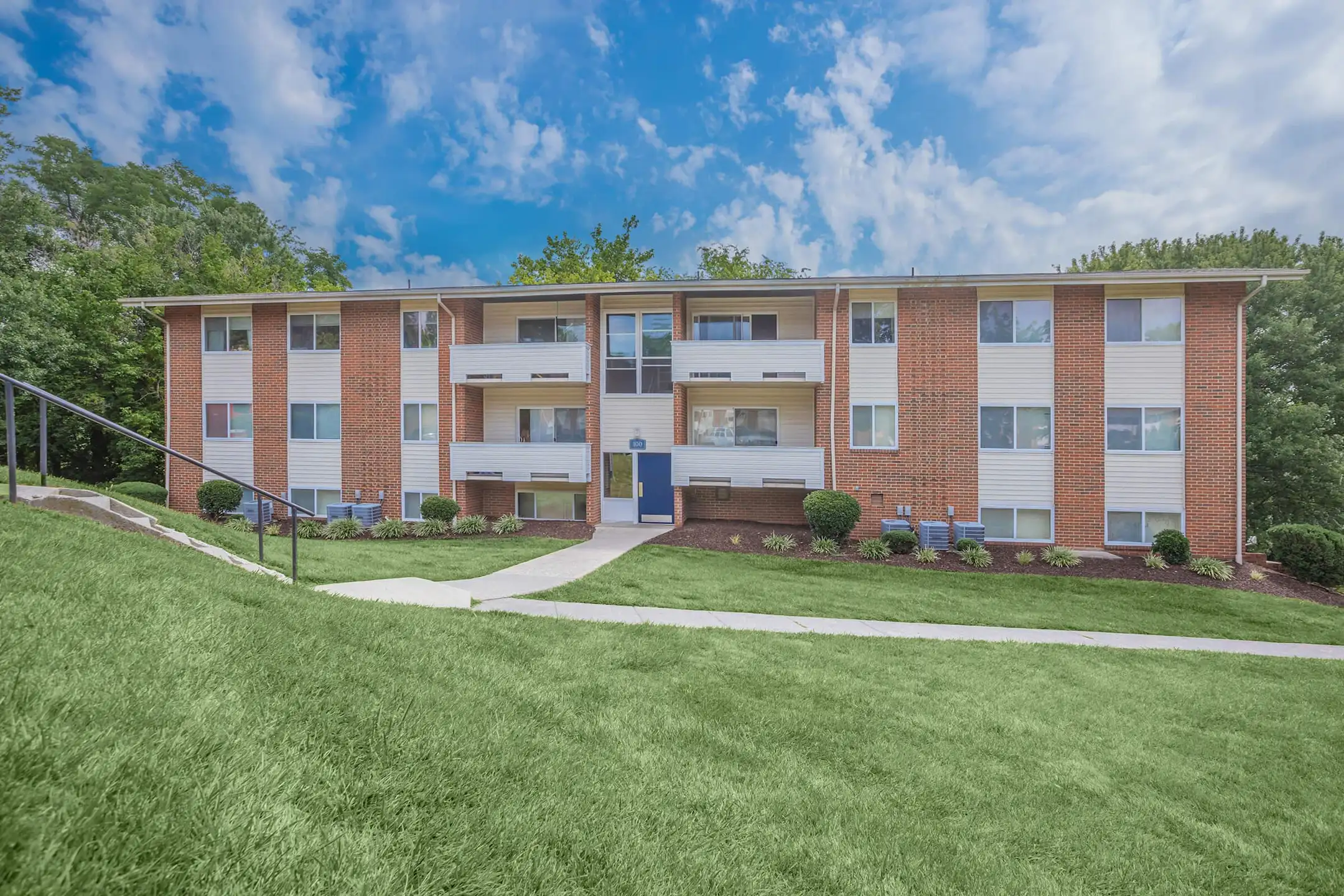 Building - Windsor Hills - Blacksburg, VA
