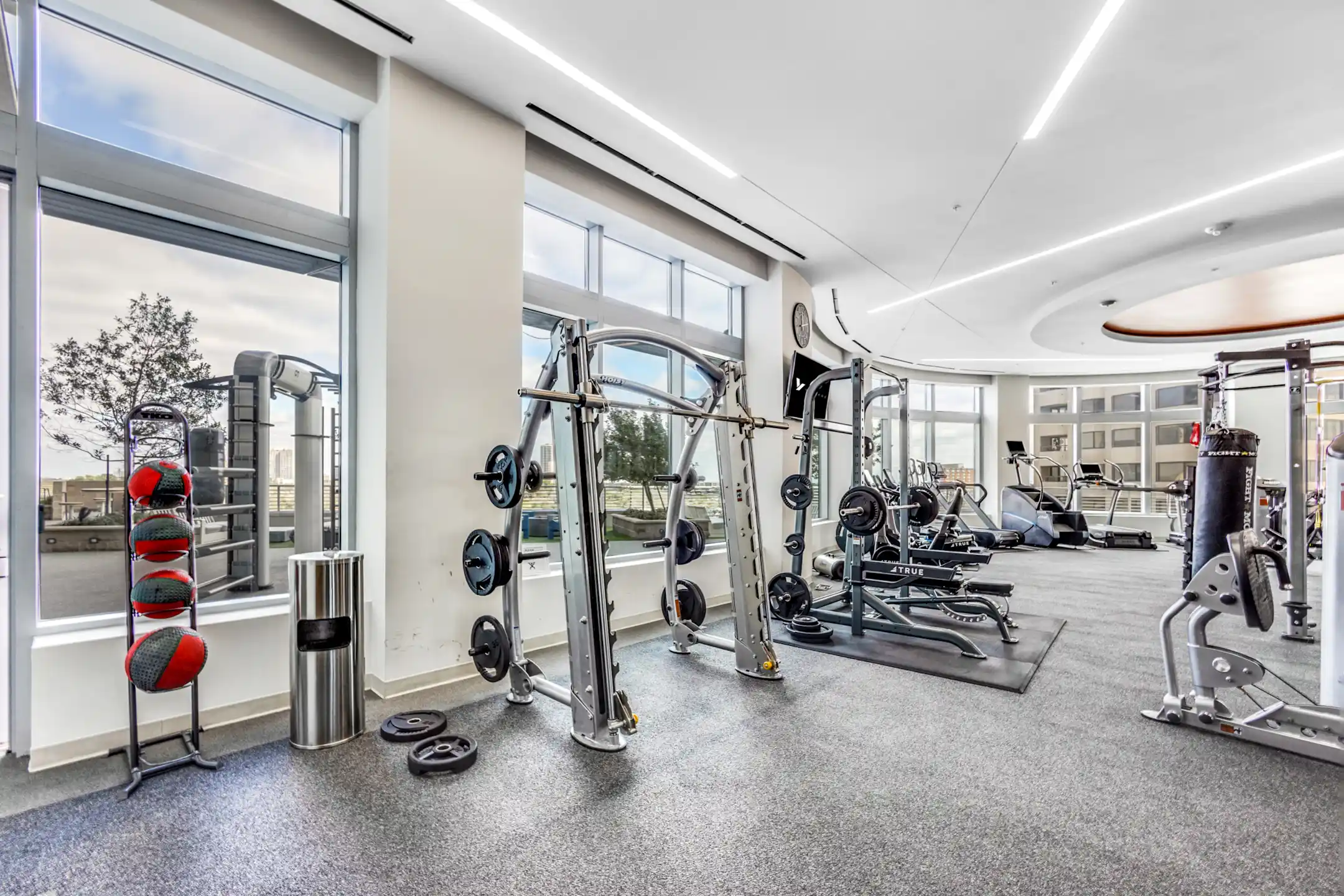 Fitness Weight Room - Vantage Med Center - Houston, TX