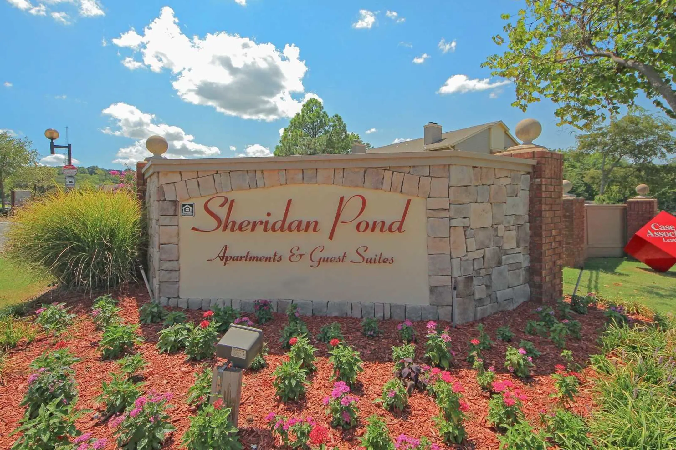 Community Signage - Sheridan Pond Apartments And Guest Suites - Tulsa, OK