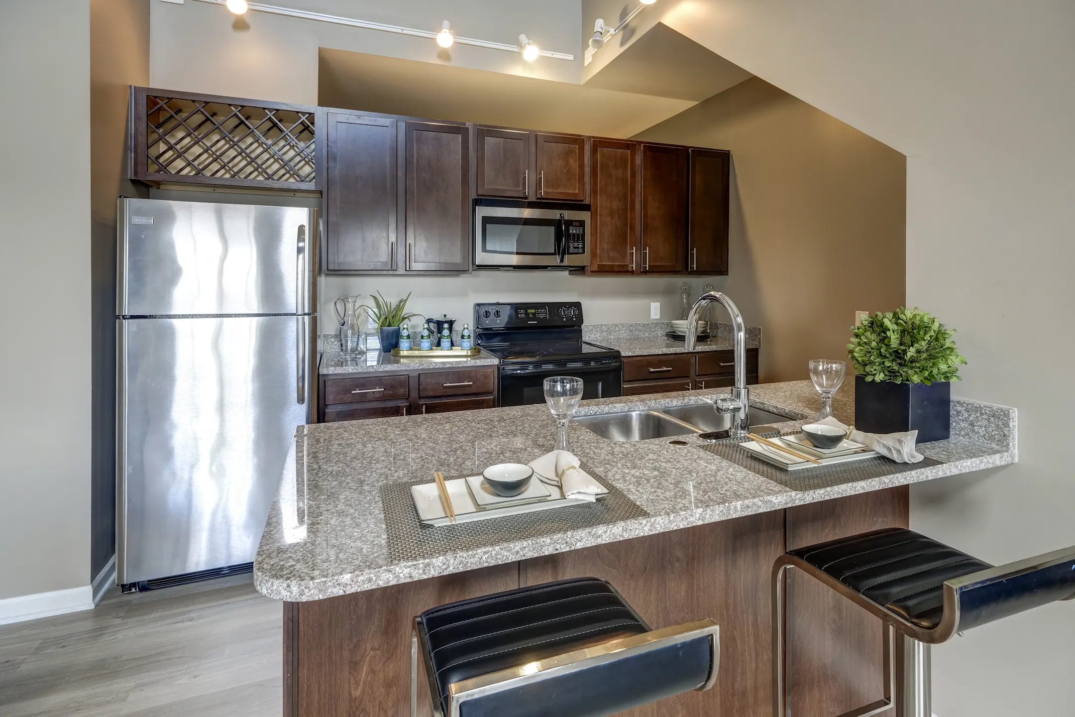 Sophia Square Apartments Carmel, IN 46032