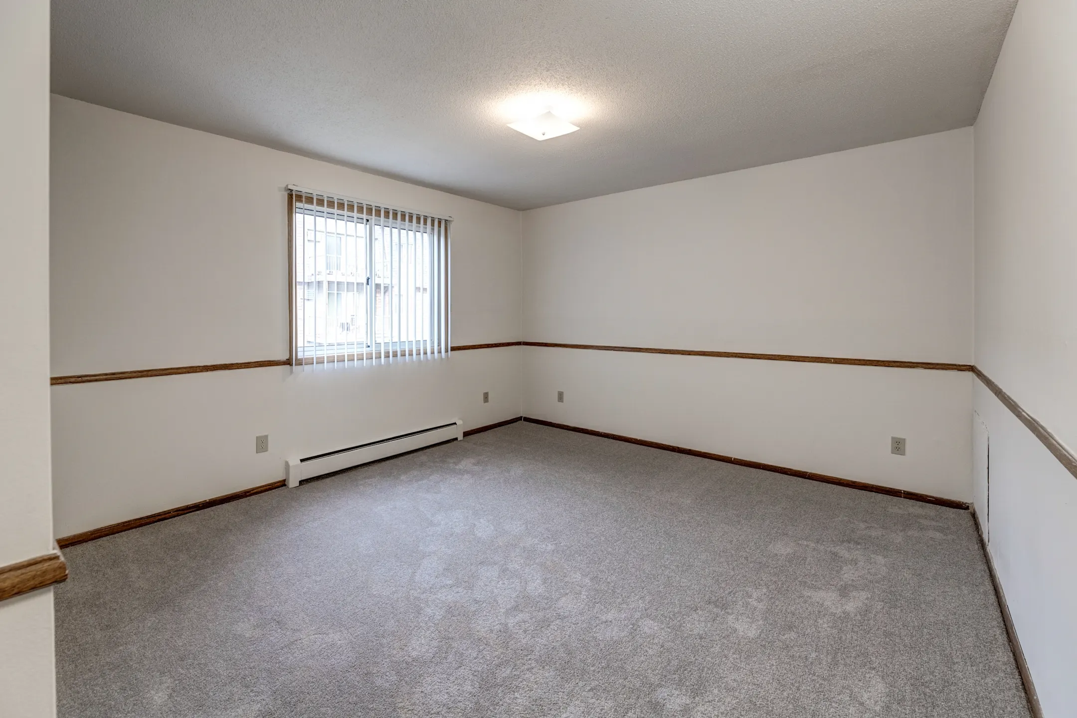 Greenfield Estates 7635 Greenfield Avenue Mounds View, MN