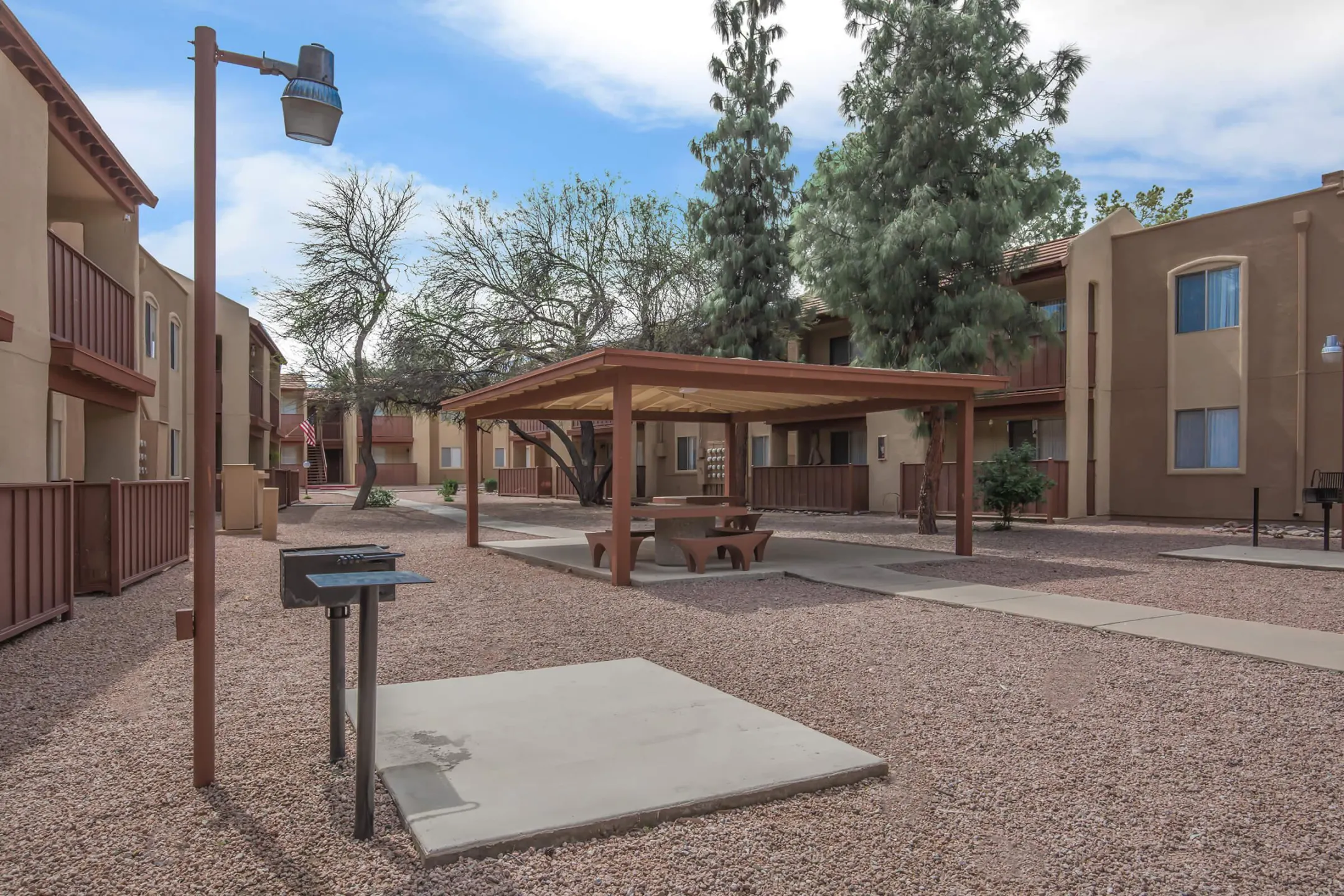 Country Club Terrace Apartments Tucson, AZ 85716