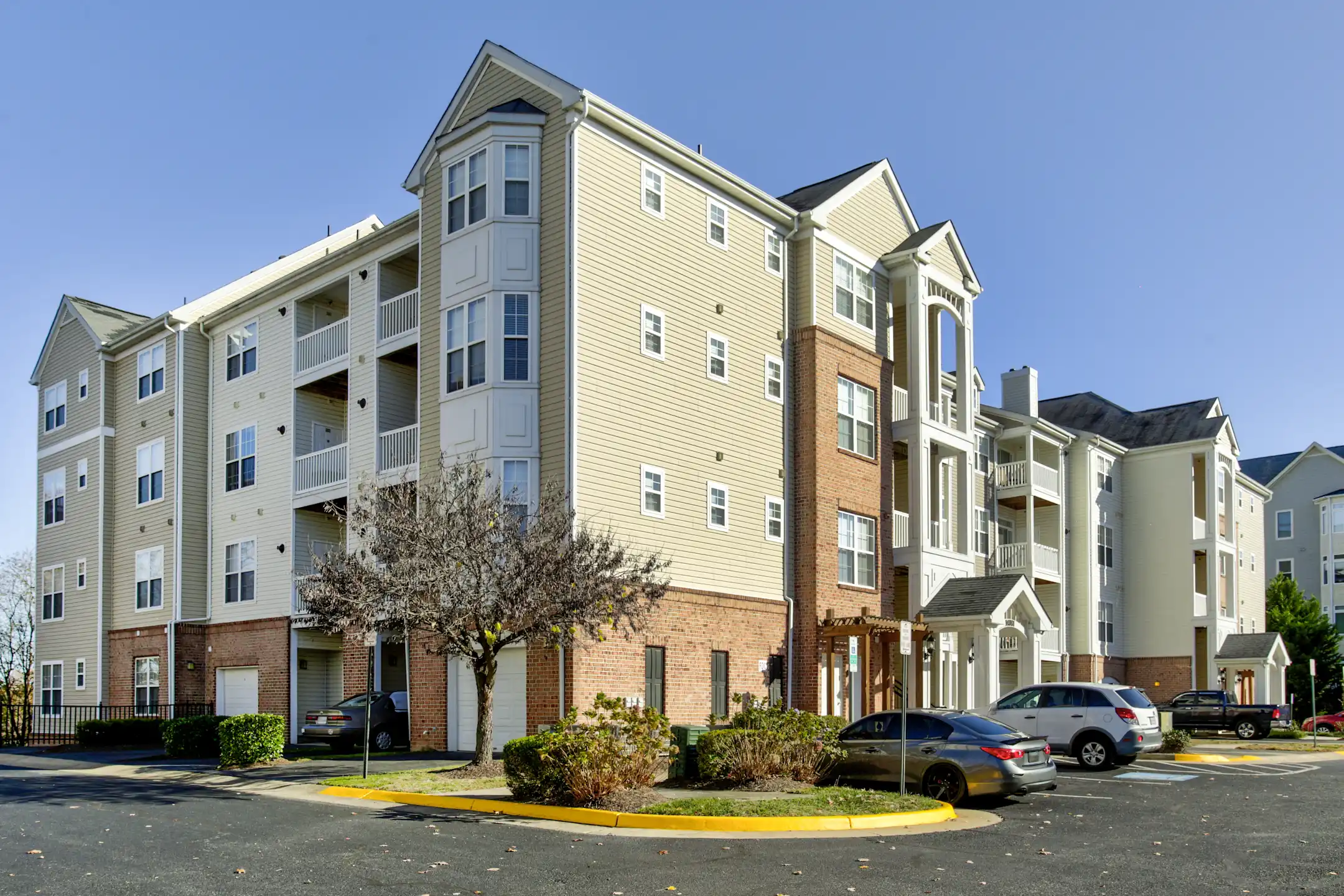 Riverside Station Apartments 14110 Big Crest Ln Woodbridge, VA