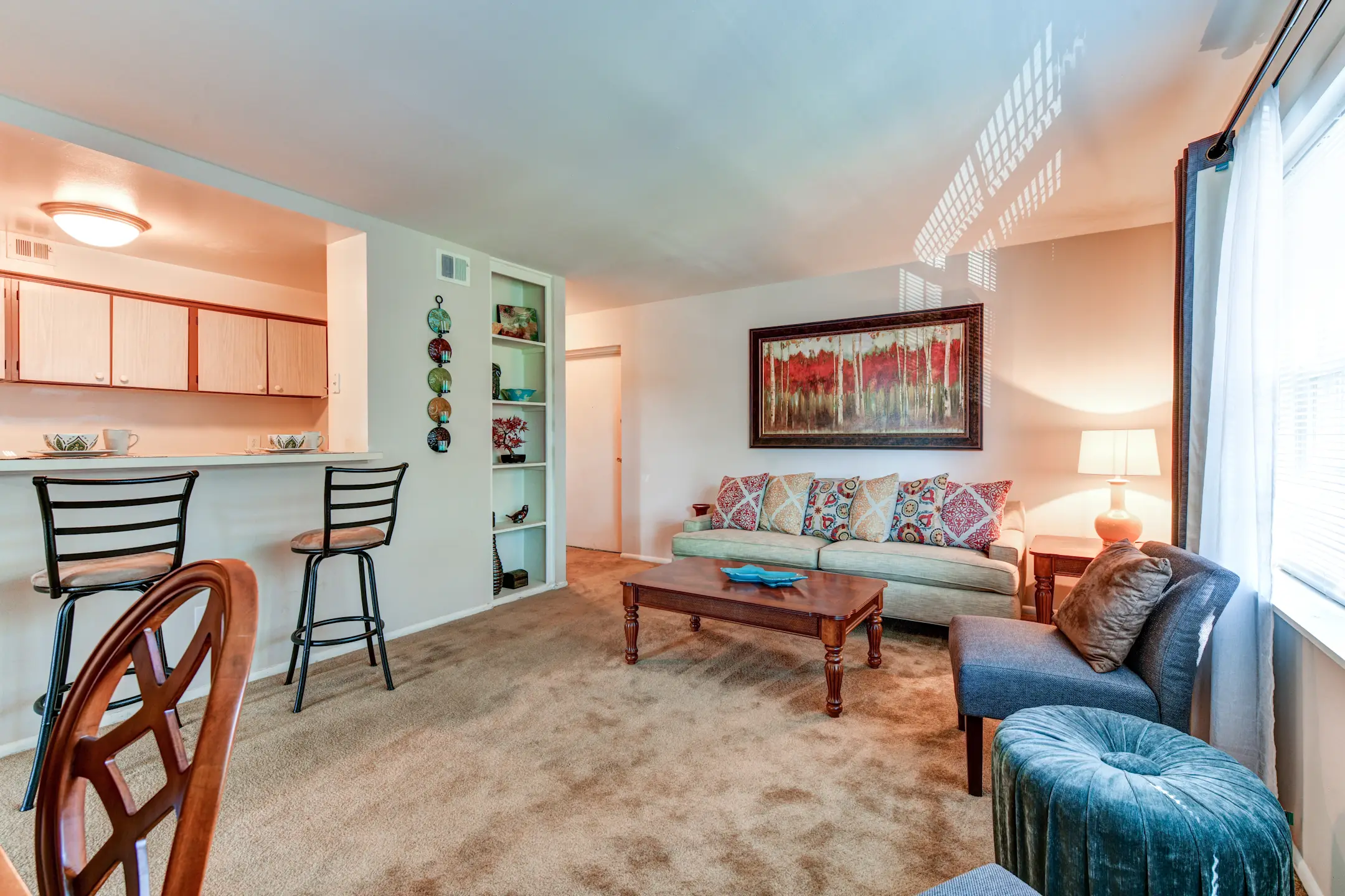 Living Room - Abbey Walk - Newark, DE
