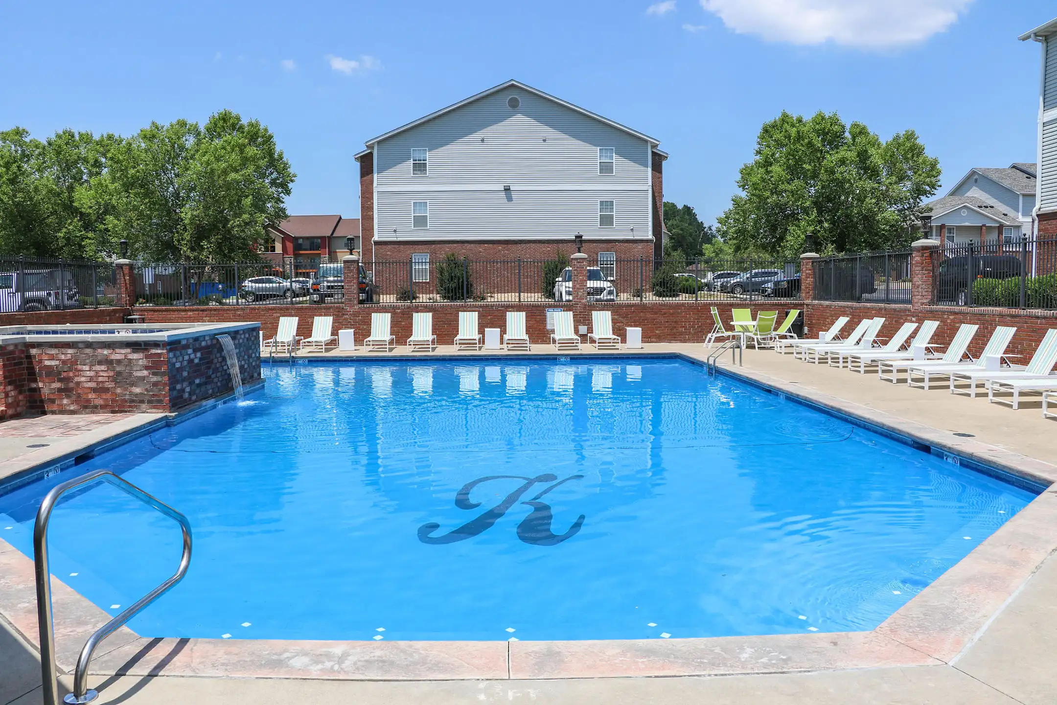 Pool - Kensington Park and The Lodges - Springfield, MO