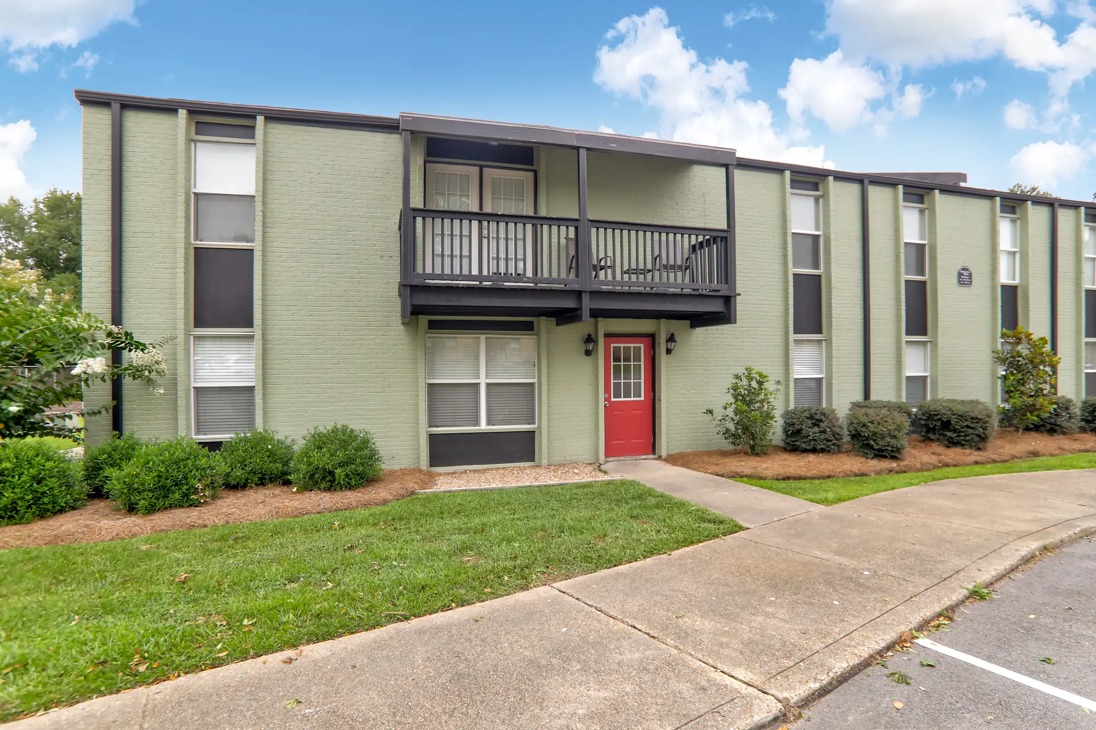 Oak Grove Place 2000 Oak Grove Rd Hattiesburg, MS Apartments for