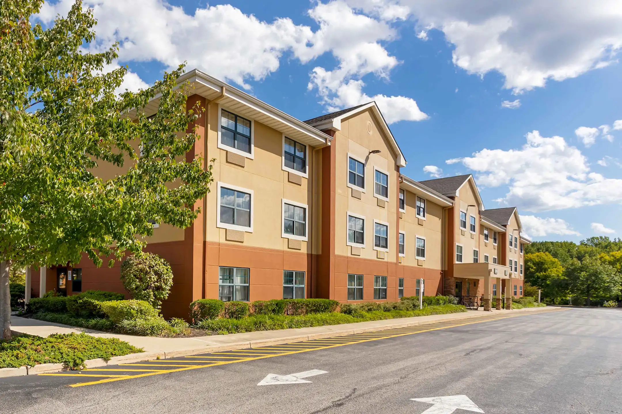 Furnished Studio Philadelphia Mt. Laurel Crawford Place 101