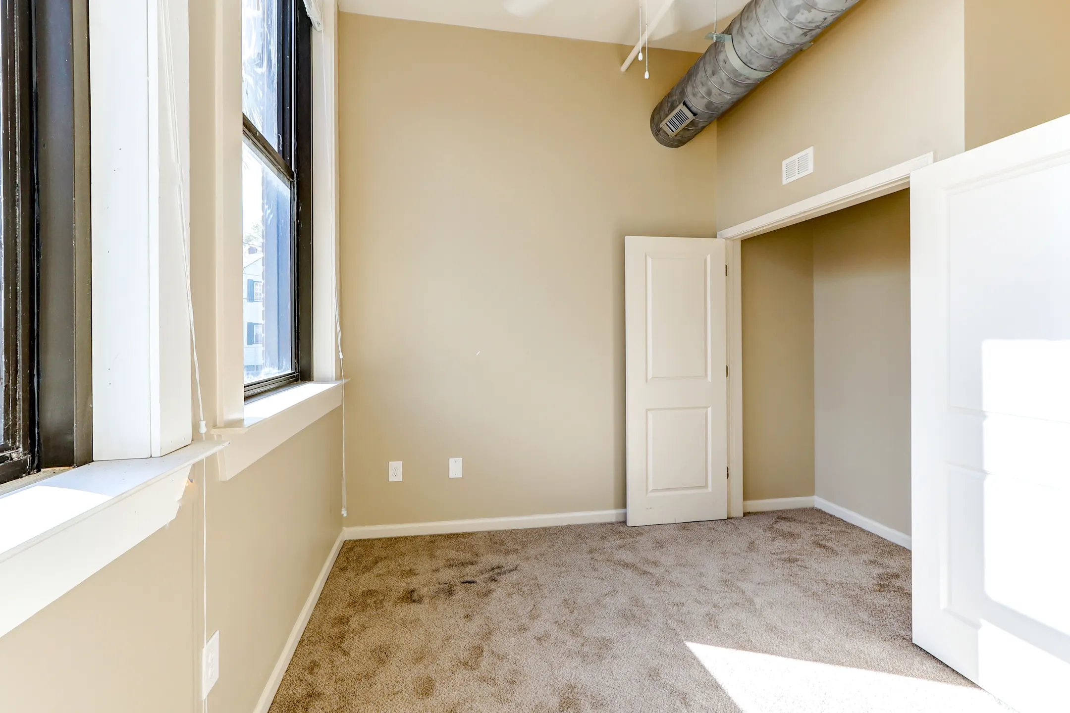 Archer School 226 Nassau Street Charleston, SC Apartments for Rent