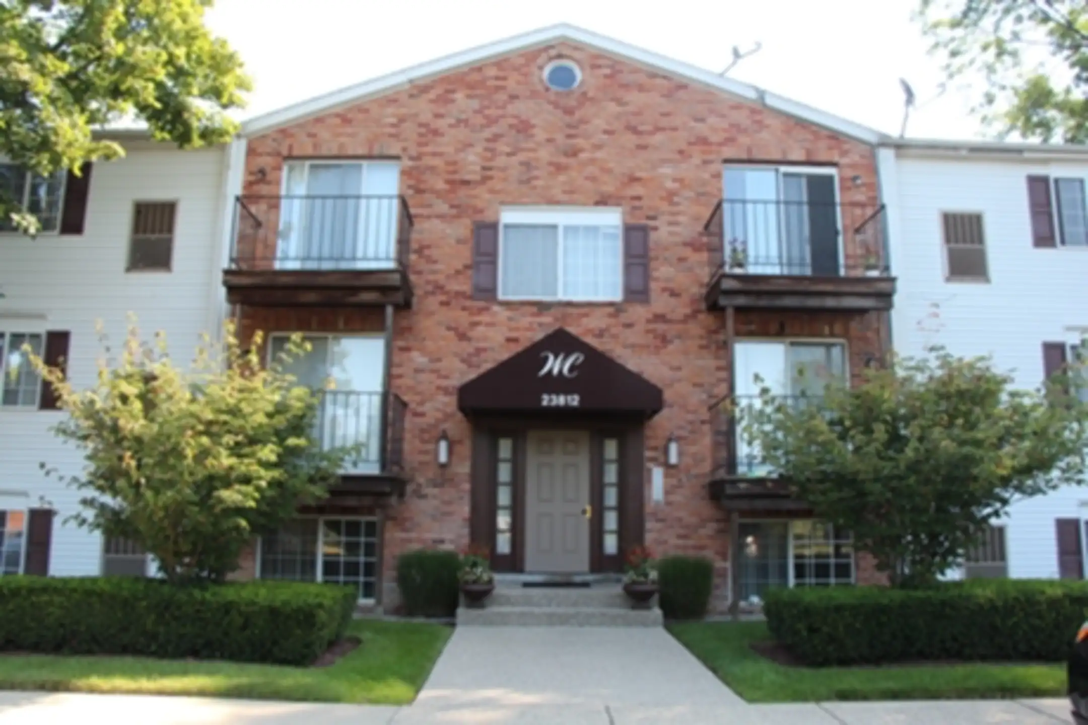 Building - Walnut Creek Apartments - Farmington Hills, MI