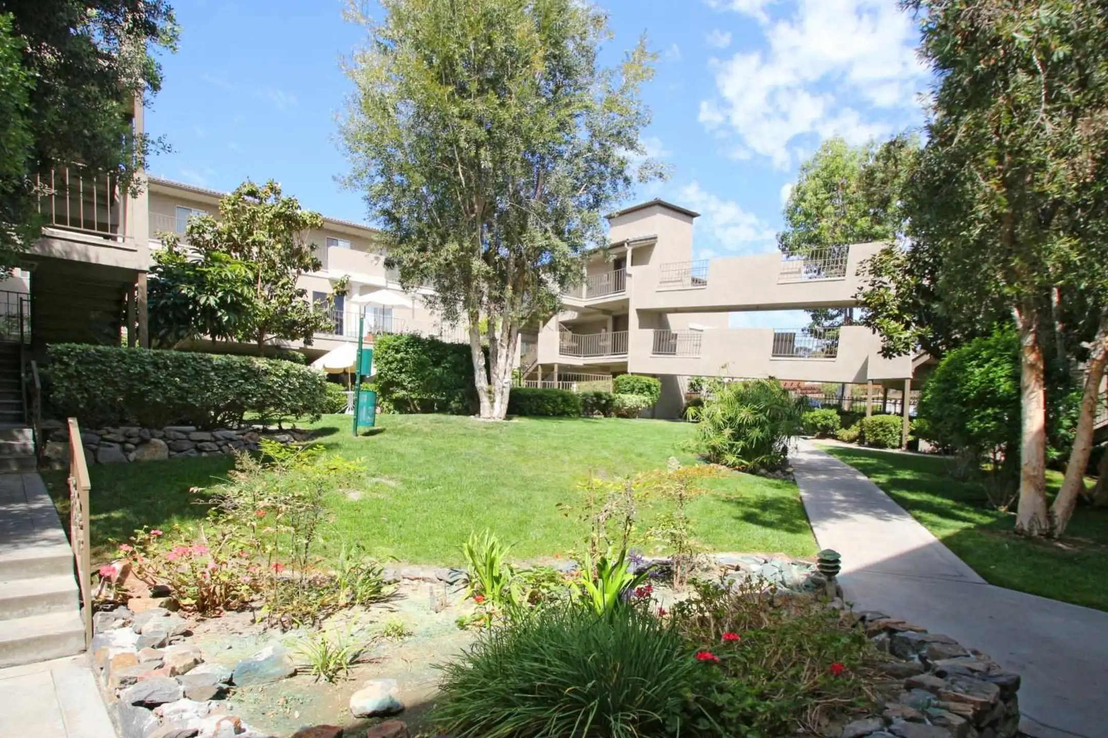 Building - Chateau Spring Gardens - La Mesa, CA