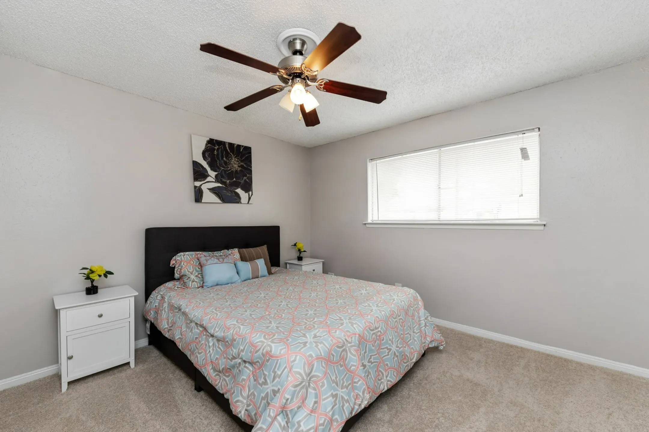 Parkway & Parkgreen at Bellaire 8100 Bellaire Houston, TX