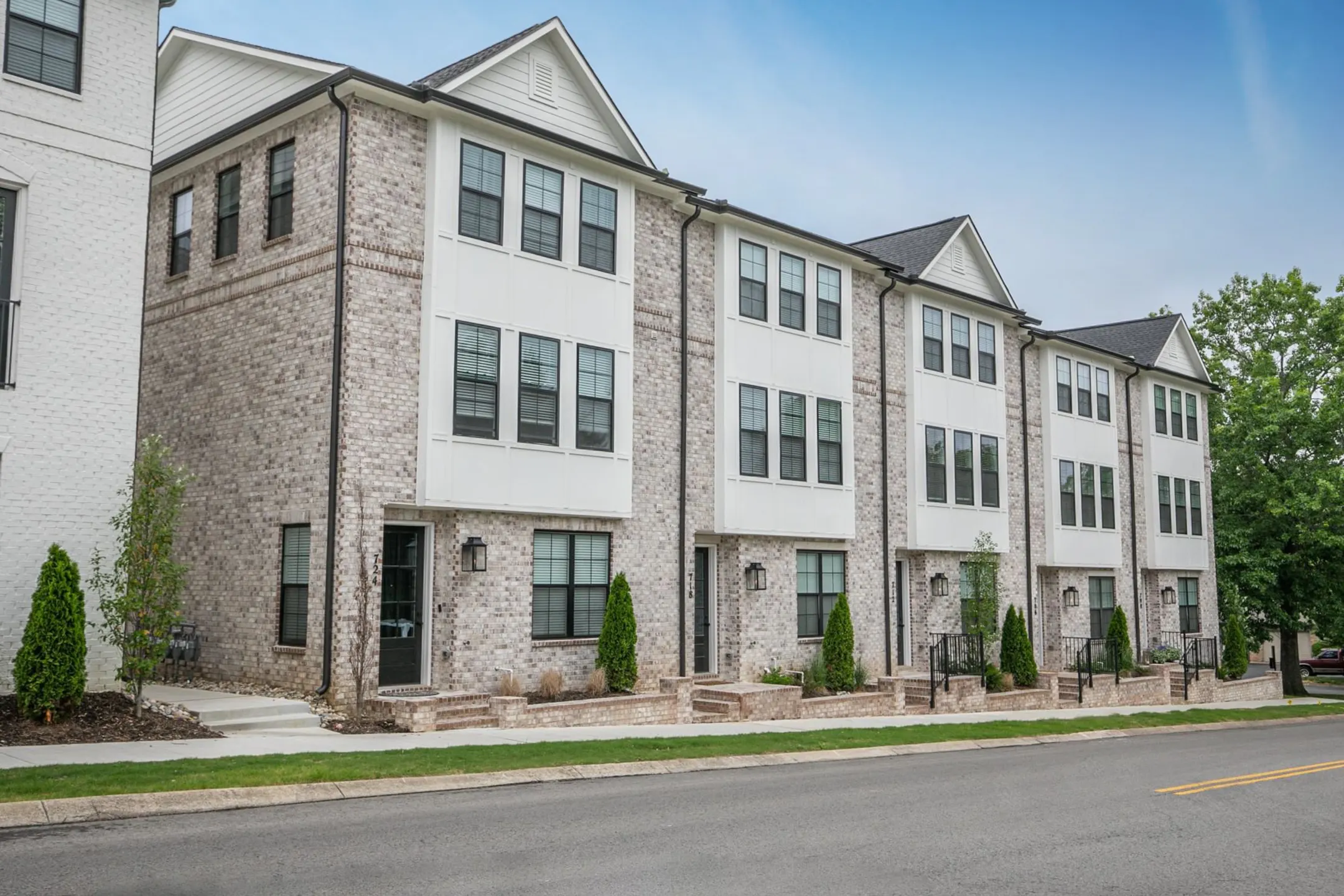 780 Townhomes 780 Oak Meadow Drive Franklin, TN Townhomes for Rent