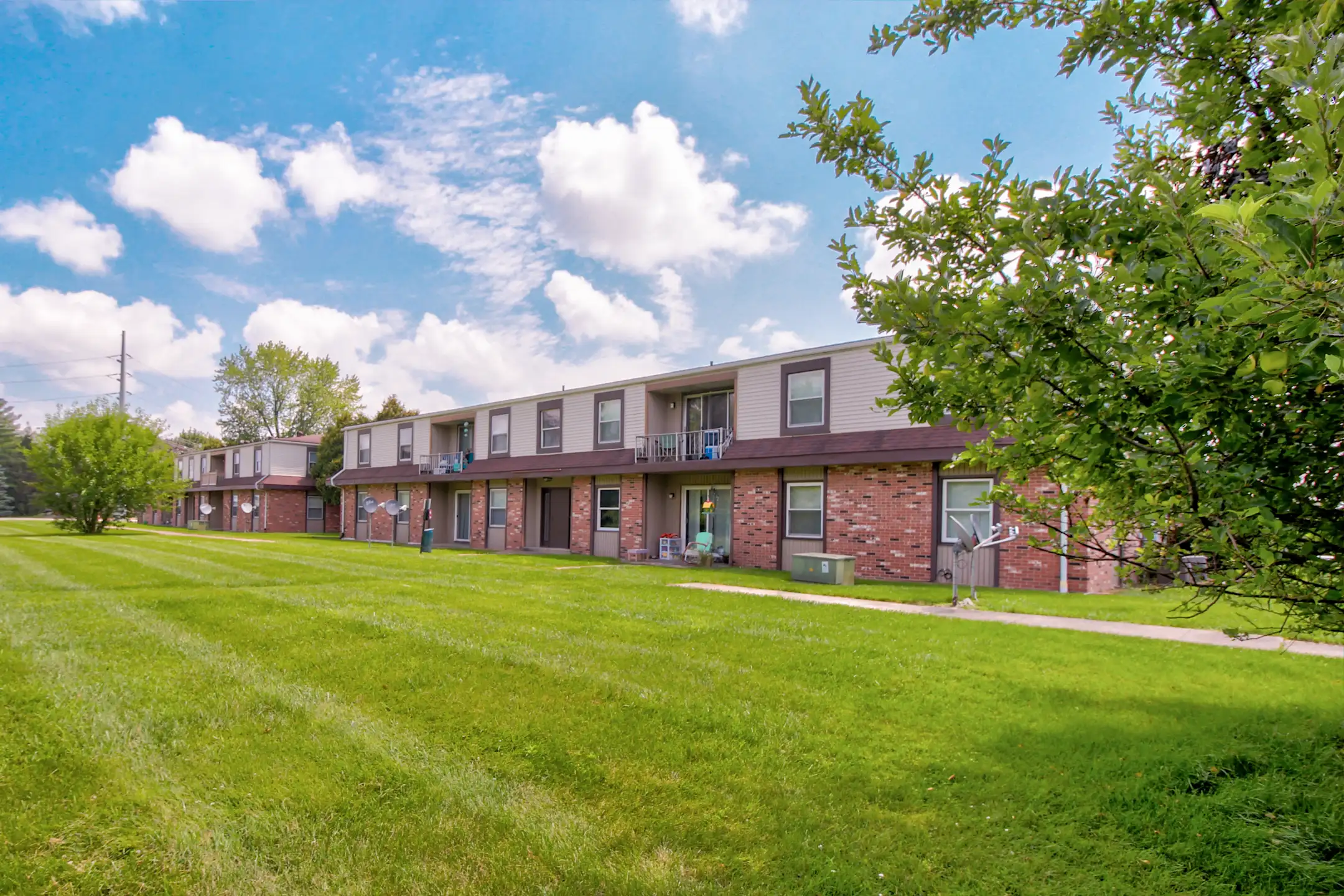 East Pointe 872 E Riverview Avenue Napoleon, OH Apartments for Rent