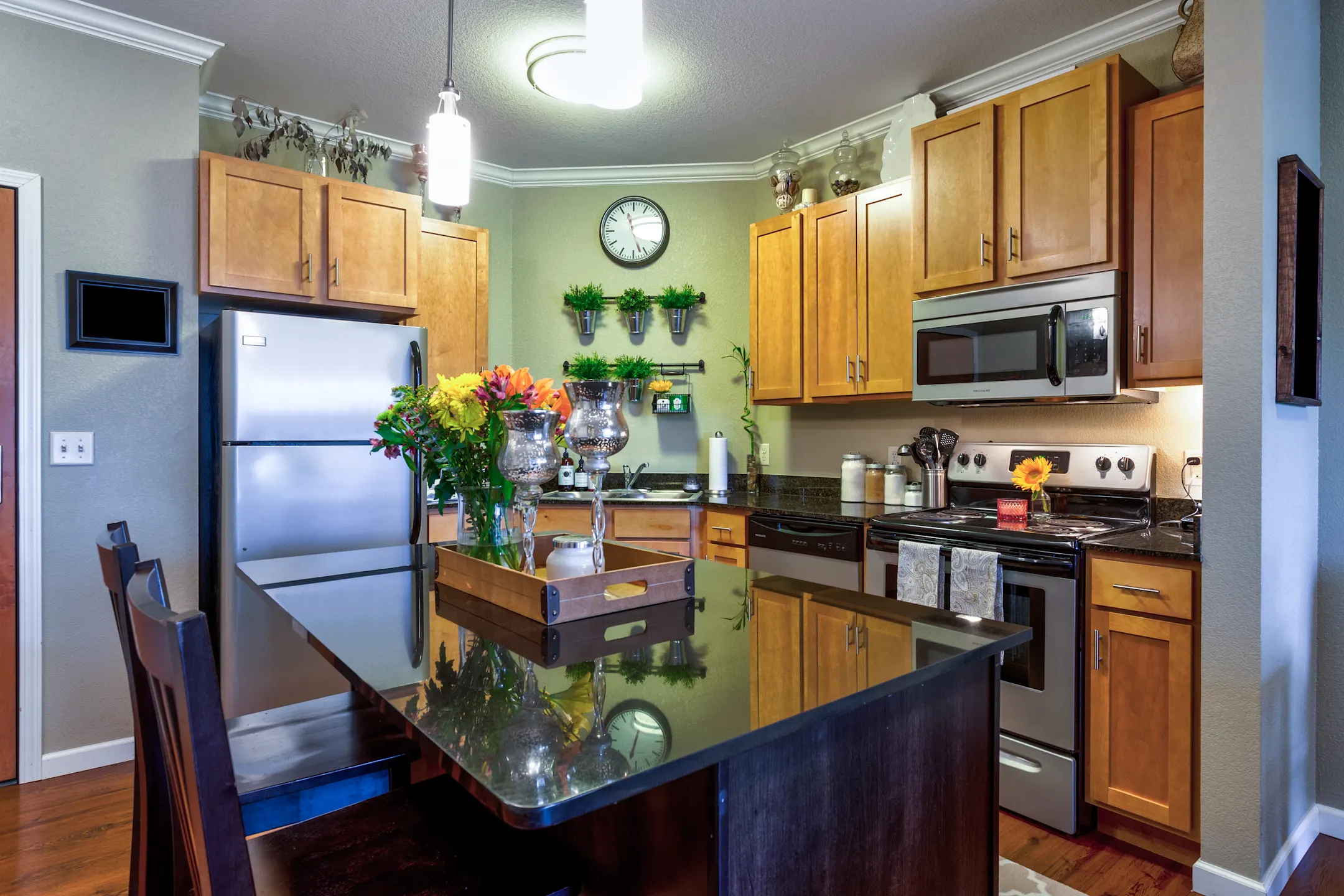 Lyndale Plaza Apartments Richfield, MN 55423