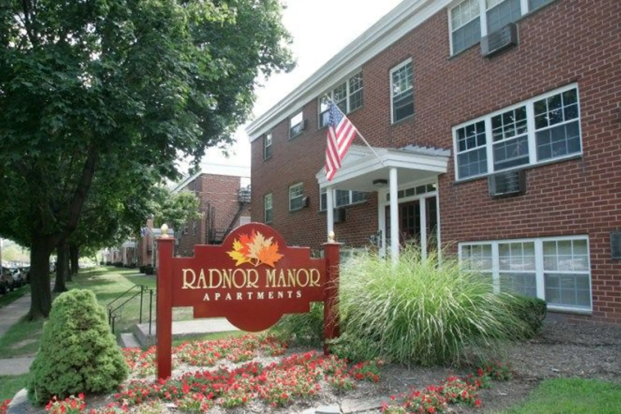 Community Signage - Radnor Manor - Fair Lawn, NJ
